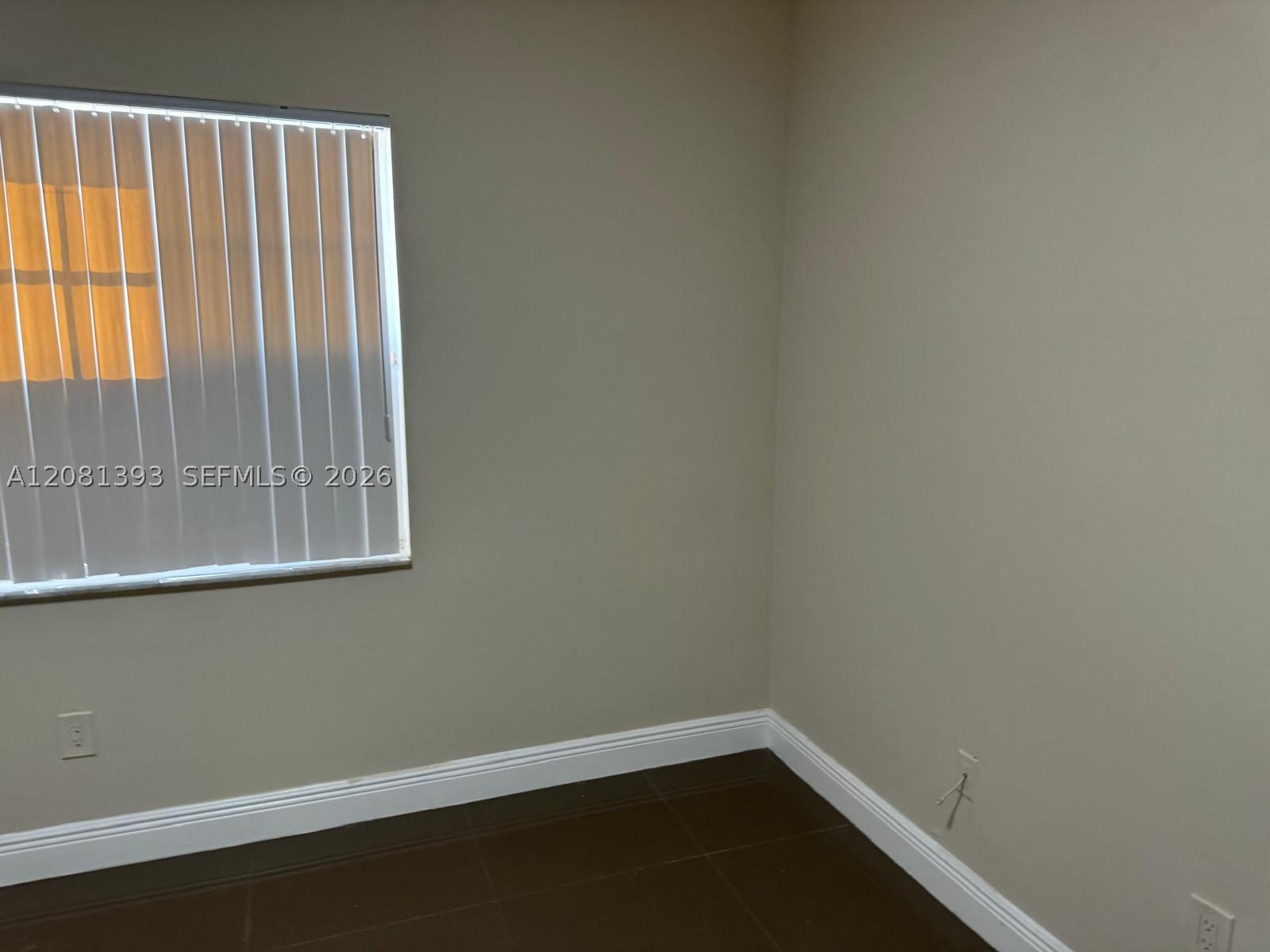 18324 Nw 68th Ave B Property Photo 3