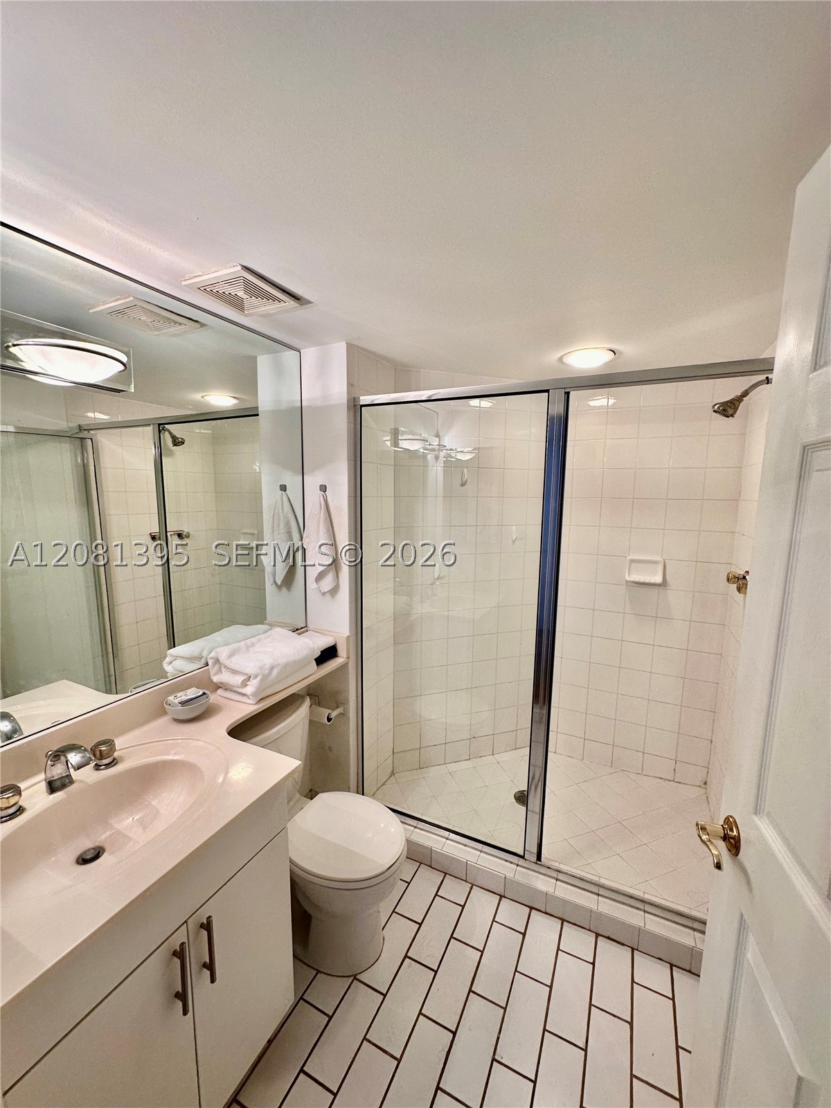 6301 Collins Ave 806 Property Photo 14