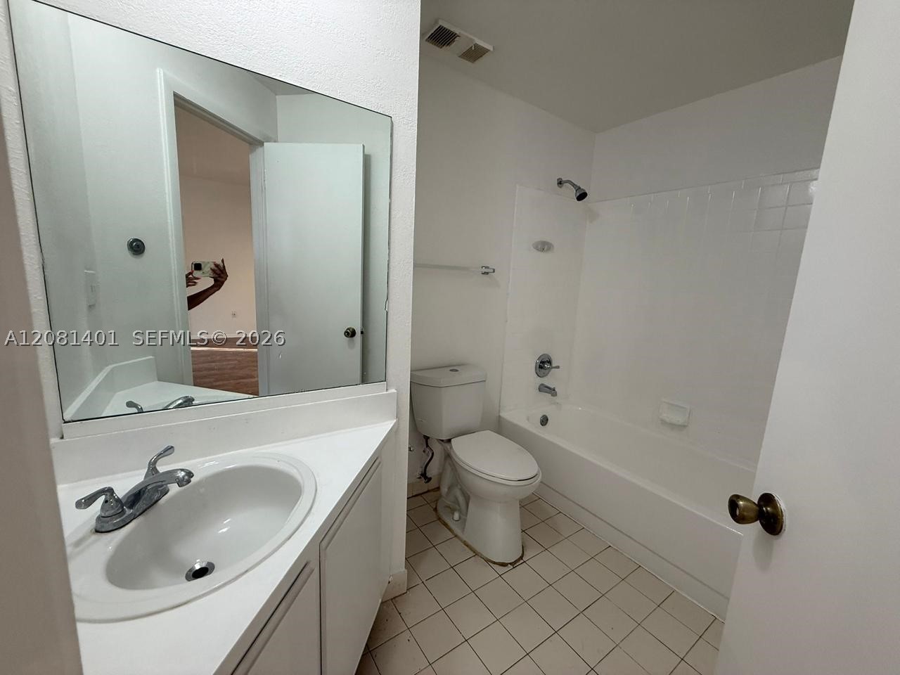 2550 Sw 18th Ter 1807 Property Photo 9