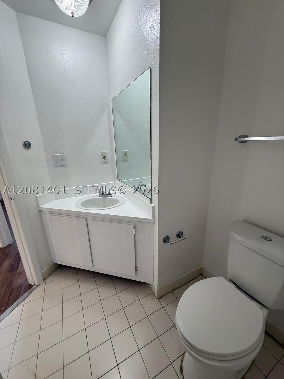 2550 Sw 18th Ter 1807 Property Photo 10