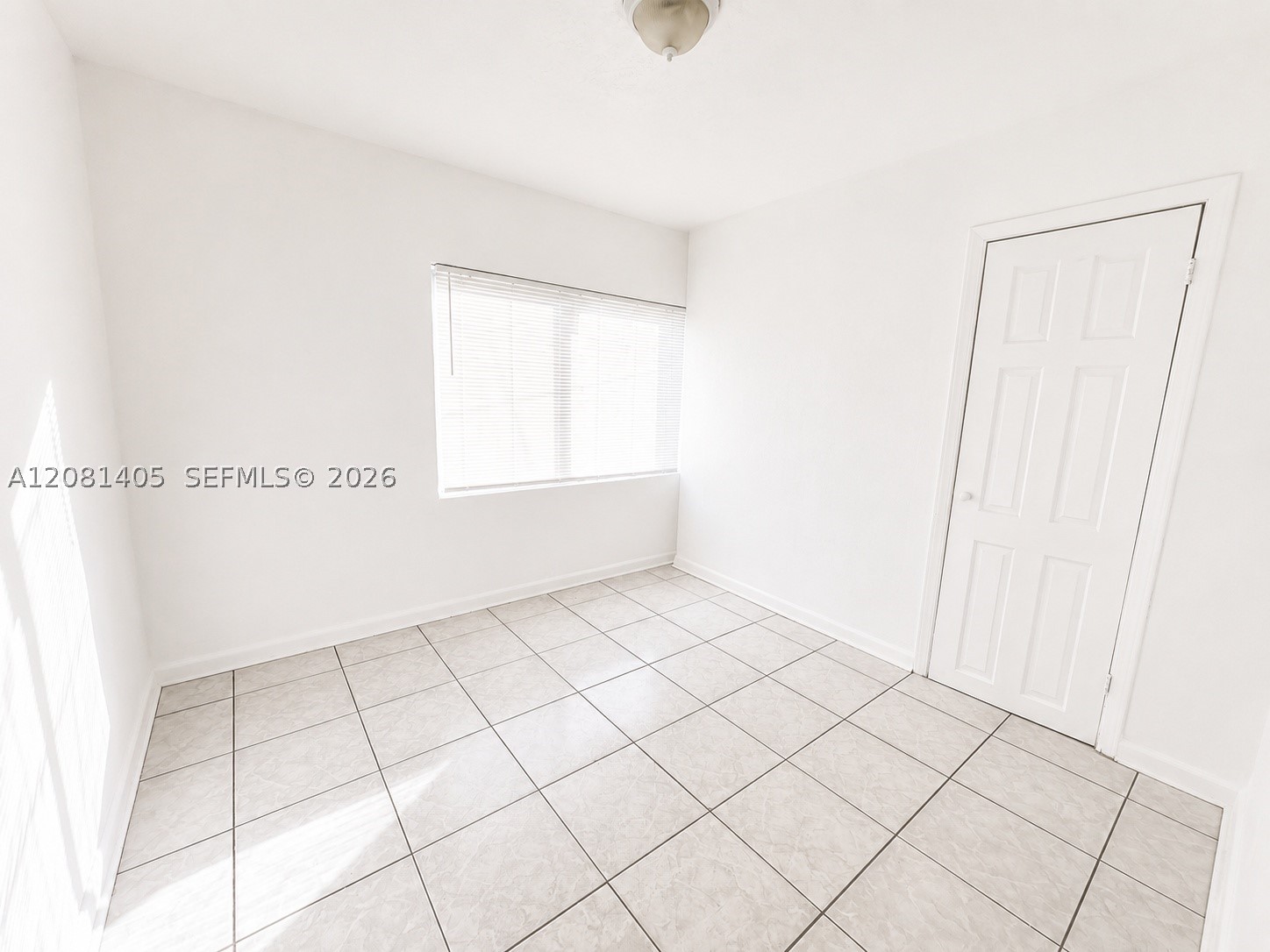 1405 Nw 5th Ct 2 Property Photo 2