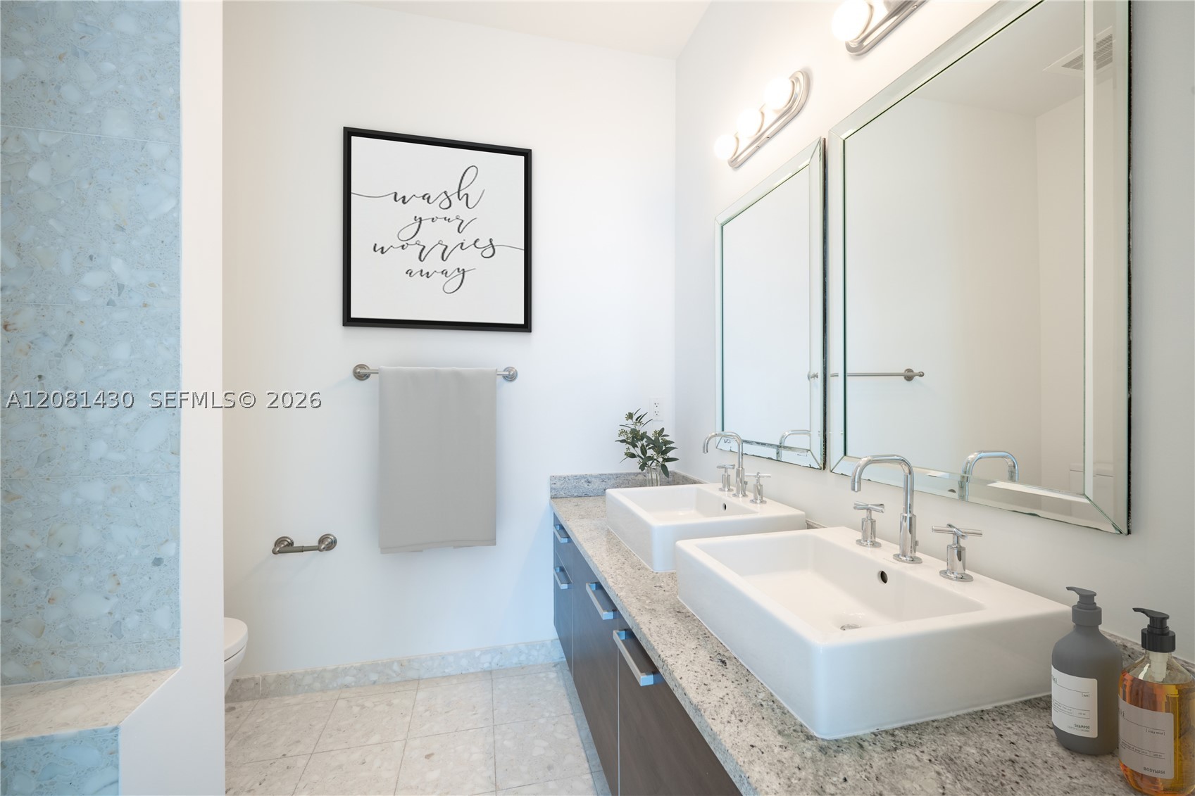 185 Sw 7th St 4412 Property Photo 8