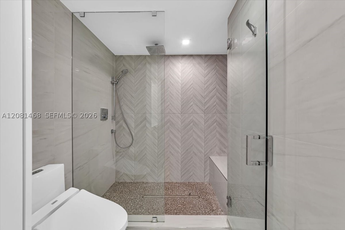 9801 Collins Ave 5u Property Photo 22