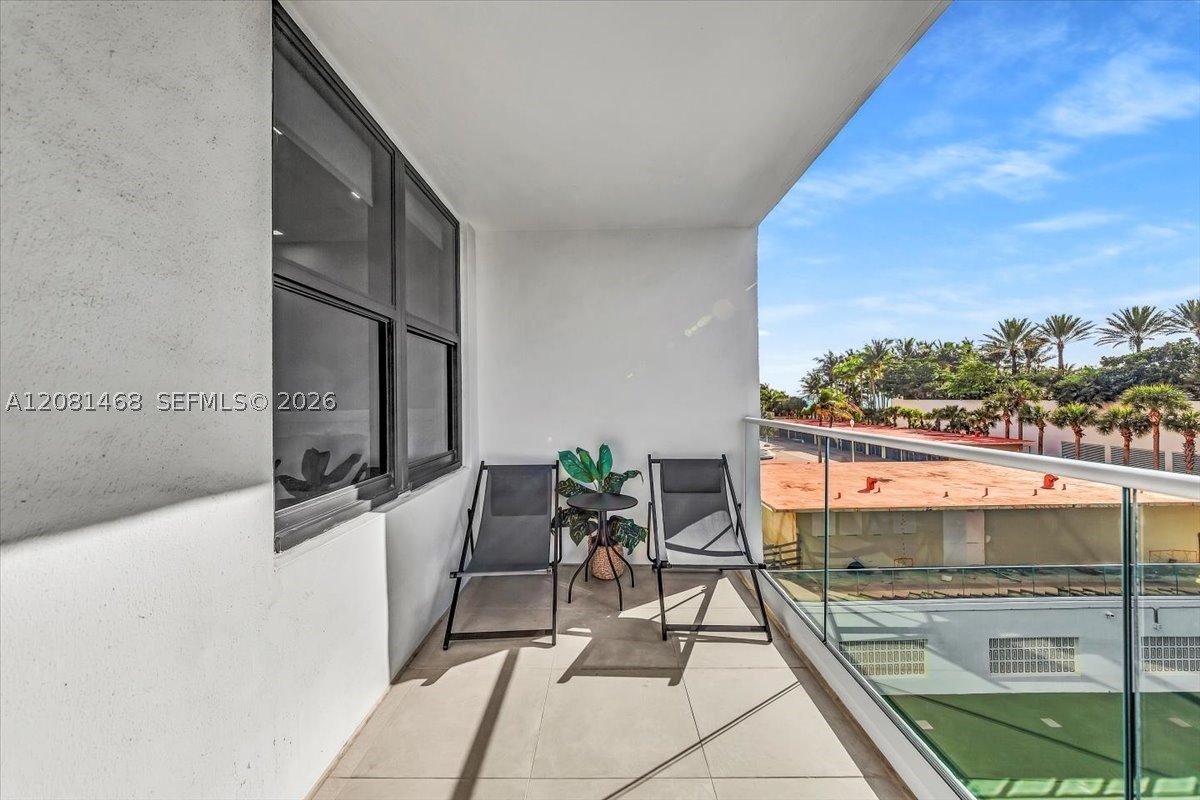 9801 Collins Ave 5u Property Photo 28