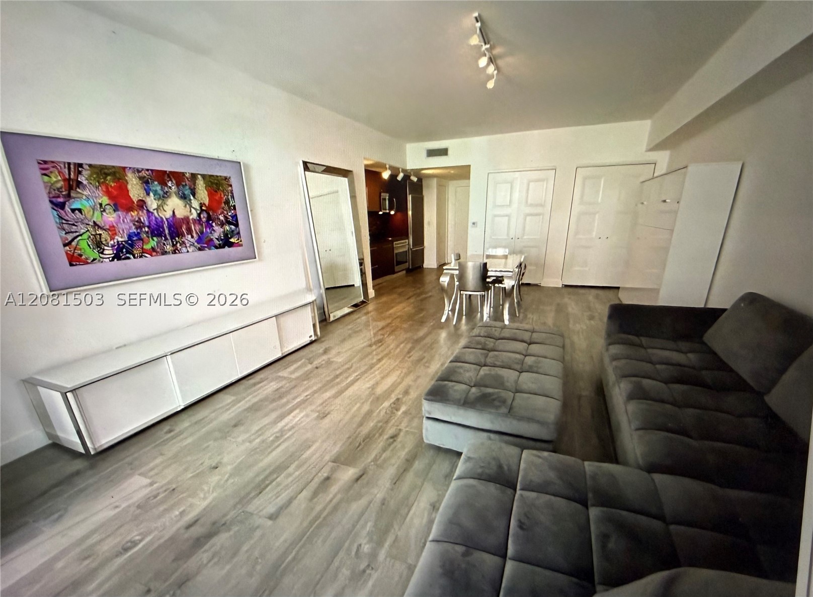 475 Brickell Ave 4910 Property Photo 1