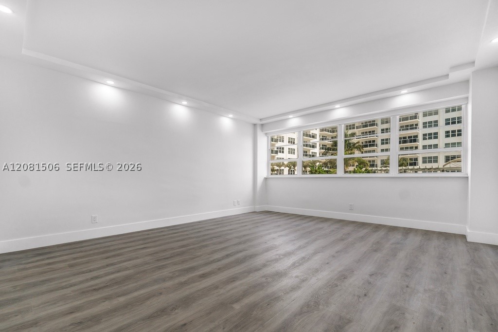 3430 Galt Ocean Dr 305 Property Photo 15