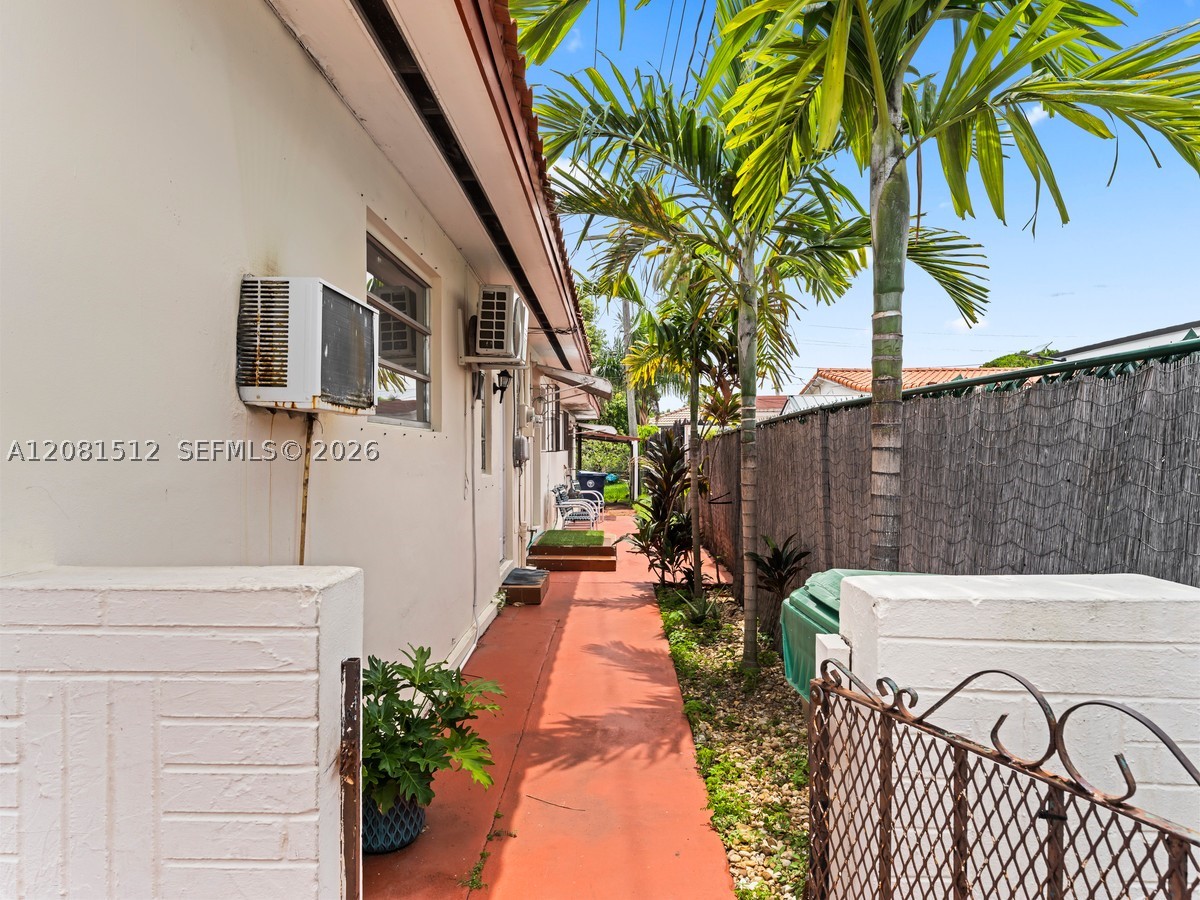 4850 Nw 6th St Property Photo 18
