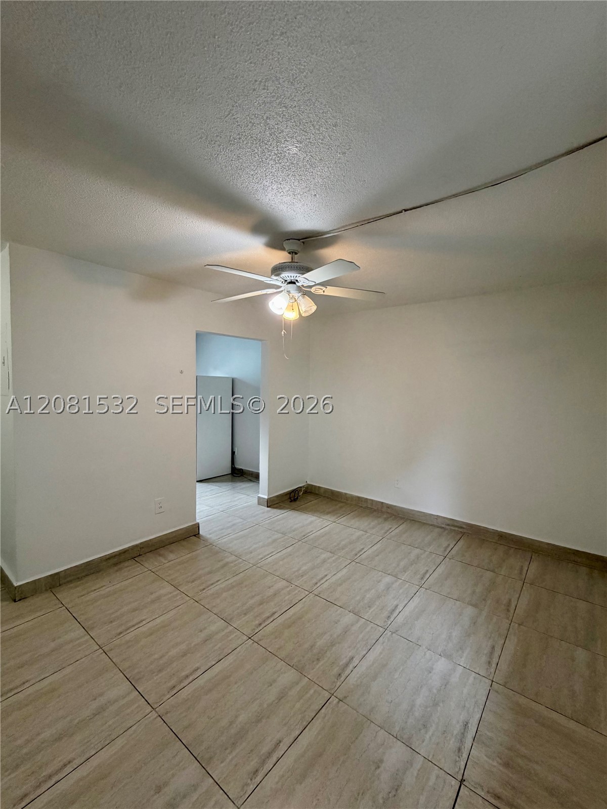 1045 Sw 4th St 2 Property Photo 4
