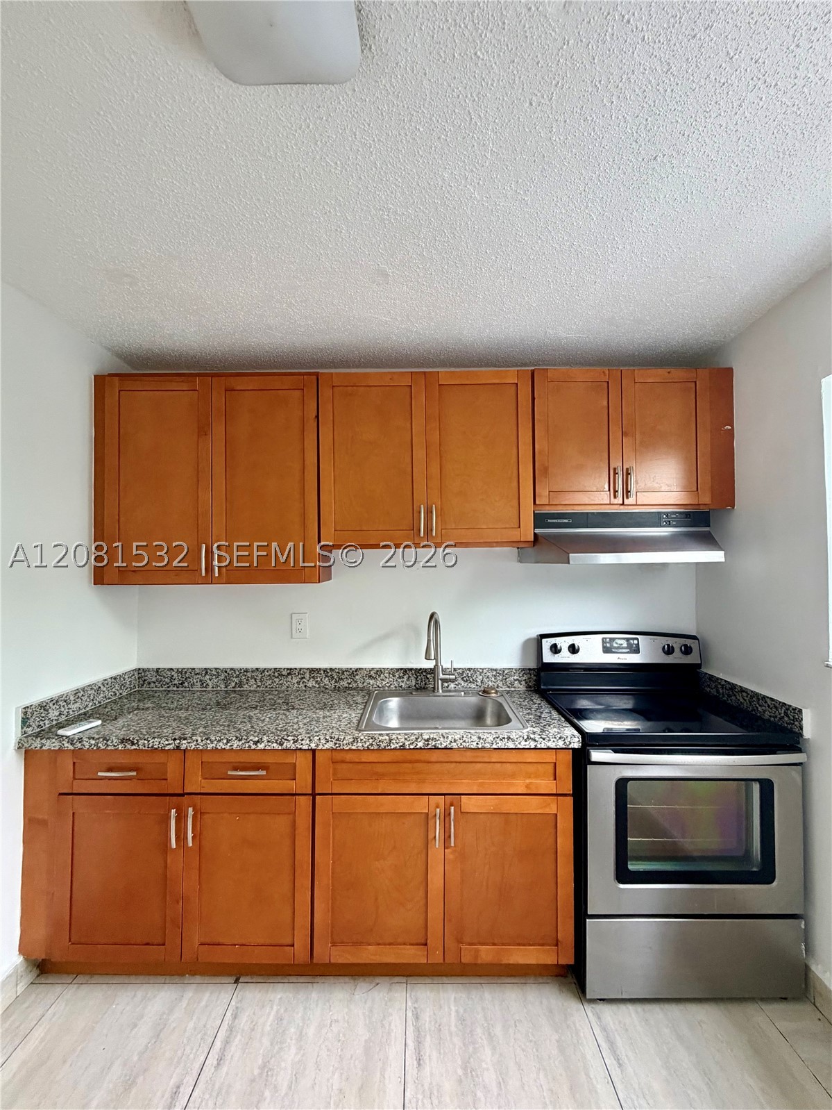 1045 Sw 4th St 2 Property Photo 6