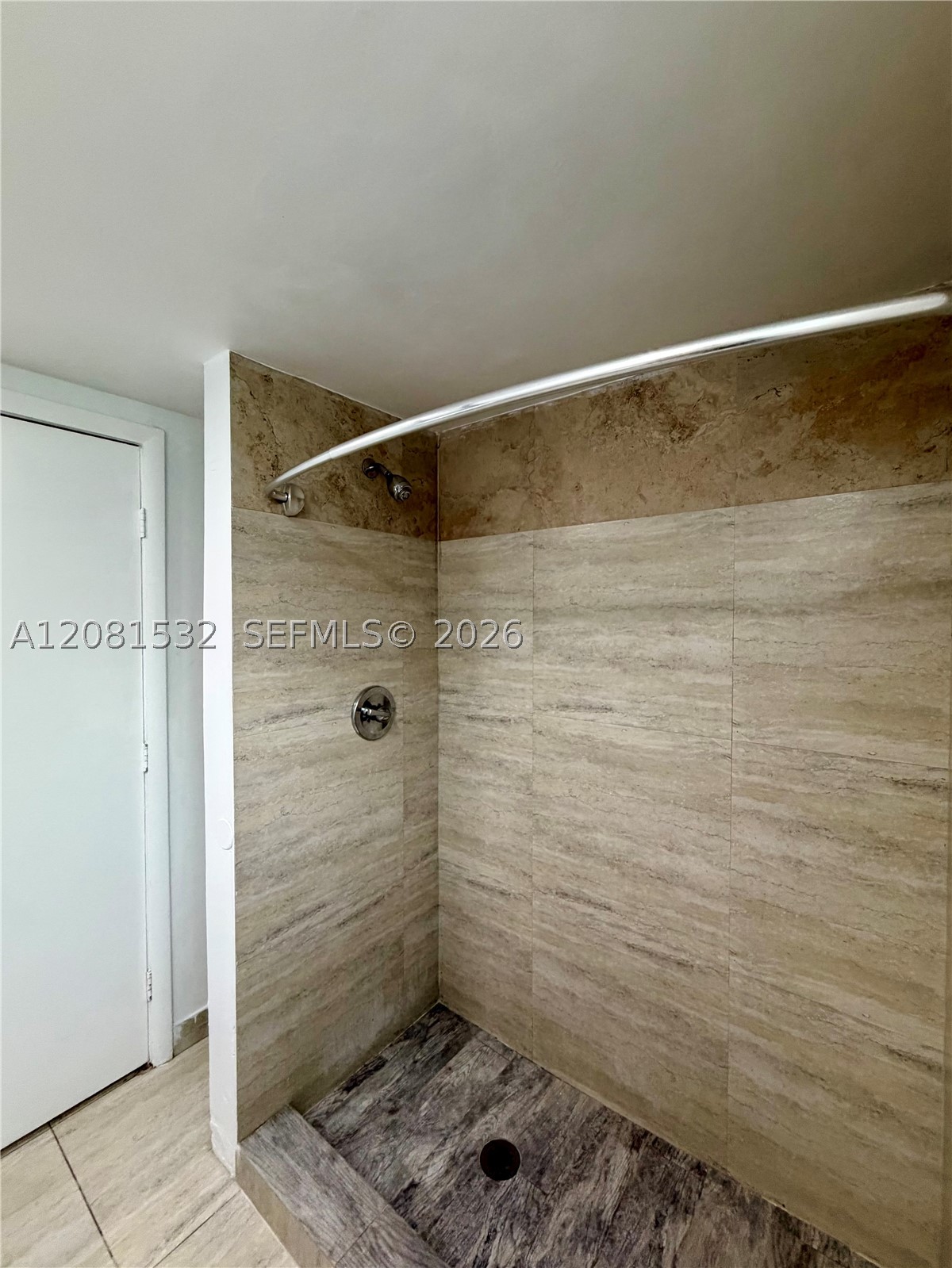 1045 Sw 4th St 2 Property Photo 8