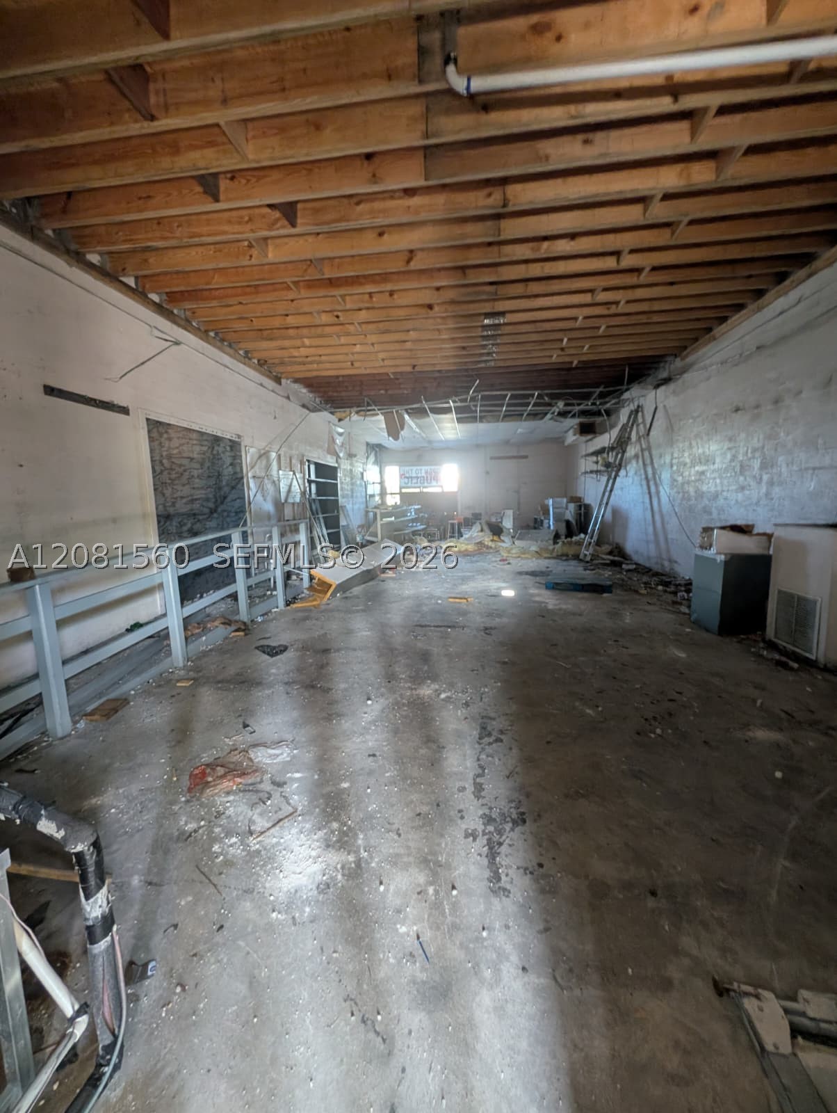 3555 N Andrews Ave Property Photo 15