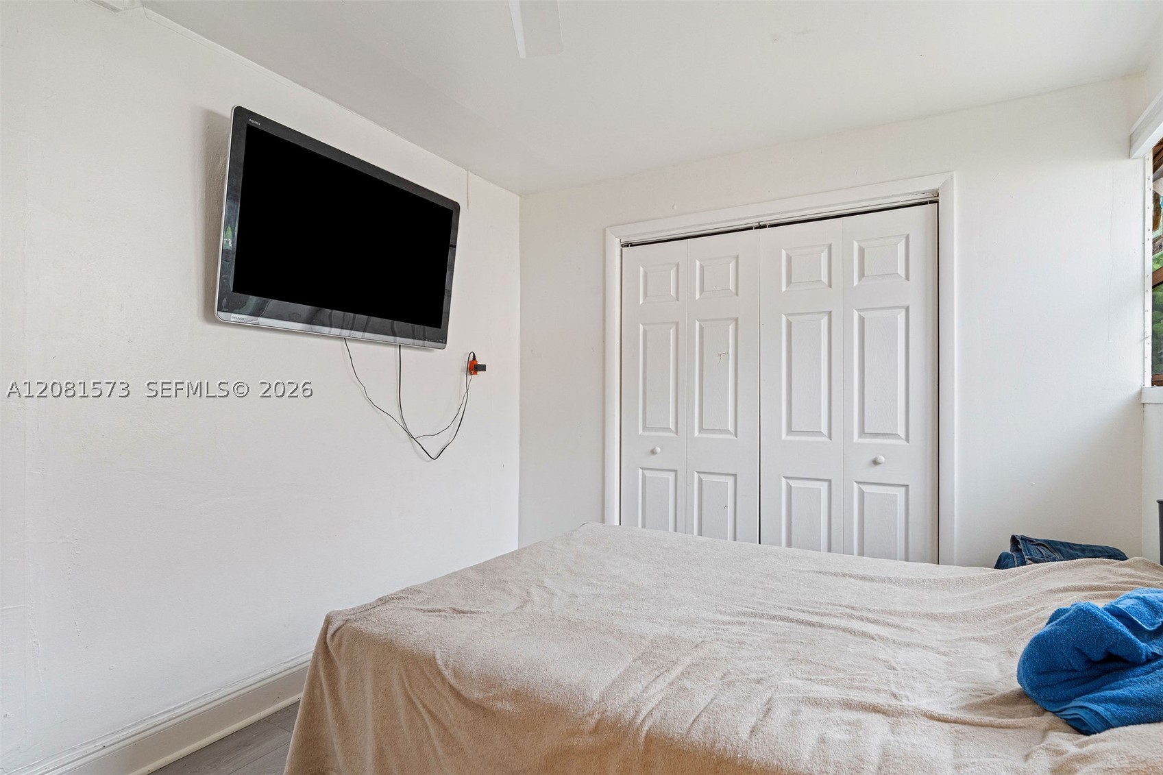 985 Se 2nd Pl Property Photo 19