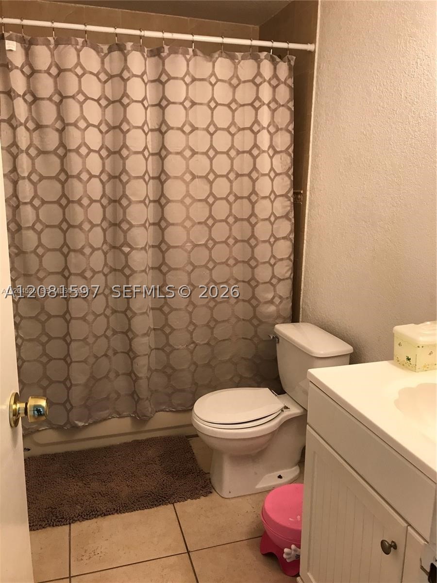 10090 Nw 80th Ct 1561 Property Photo 8