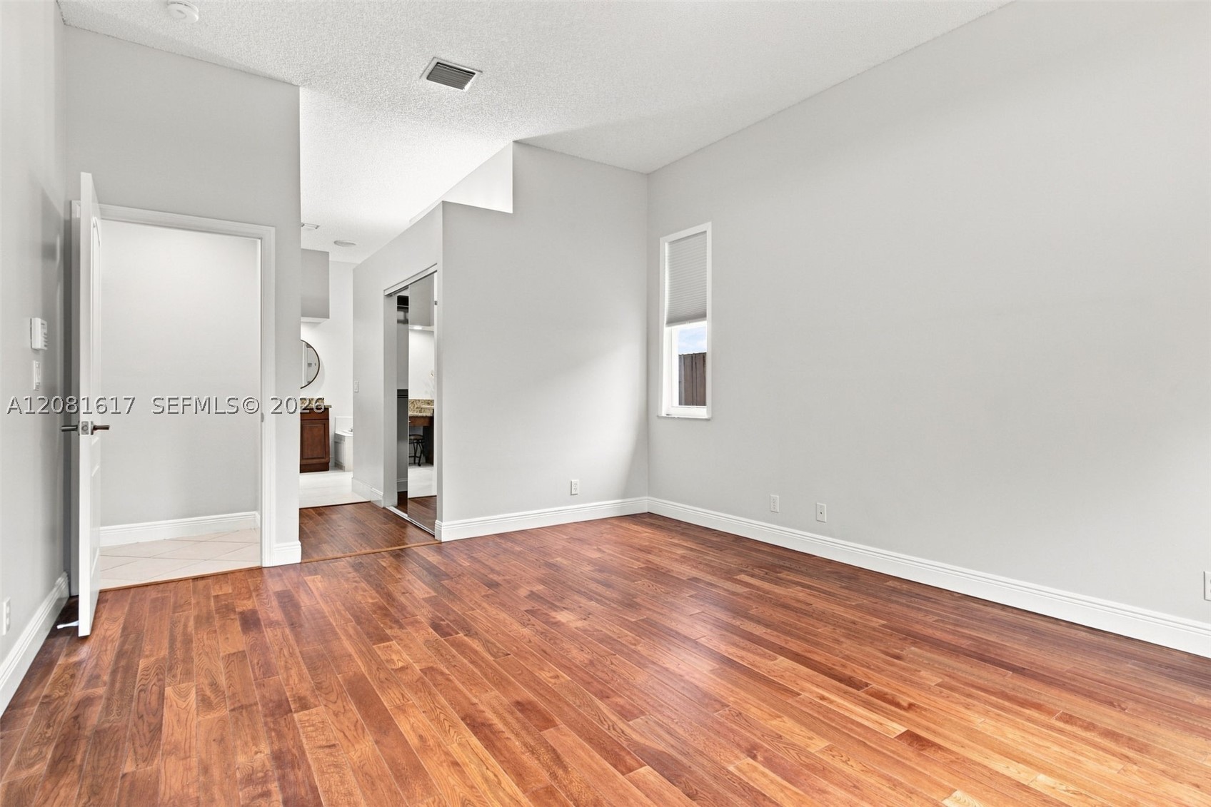 1521 Sw 194th Ter Property Photo 16