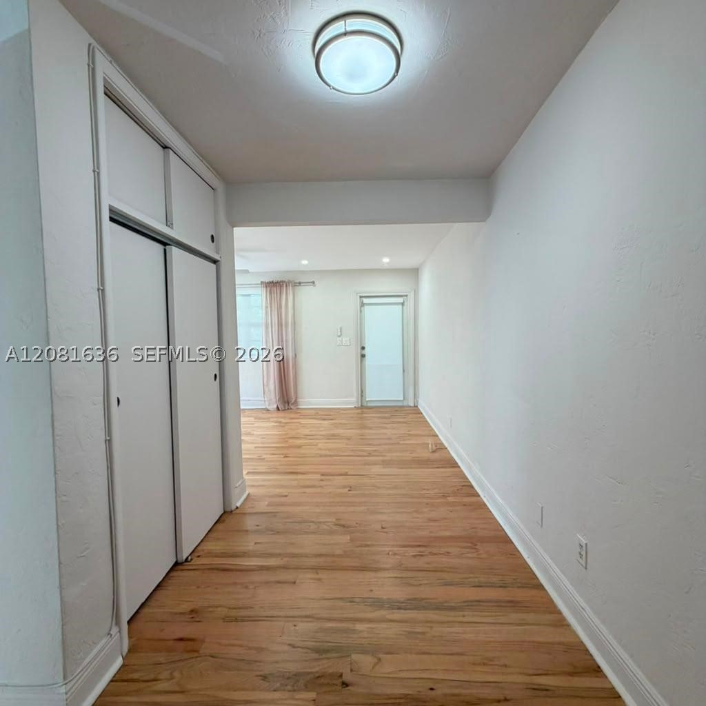 6944 Byron Ave 9 Property Photo 7