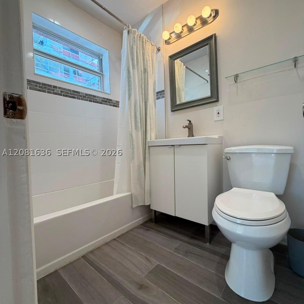 6944 Byron Ave 9 Property Photo 10