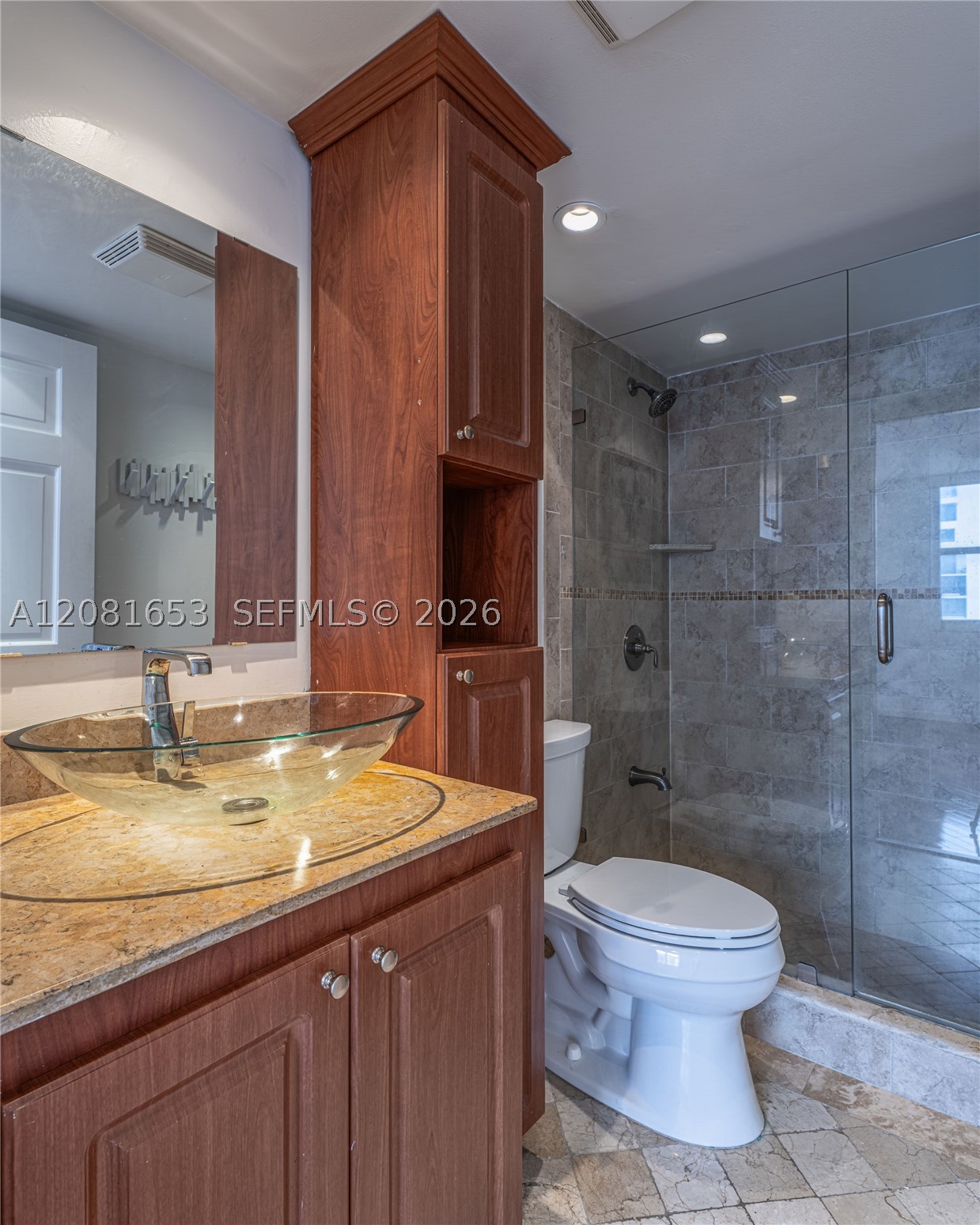 770 Claughton Island Dr 1603 Property Photo 14
