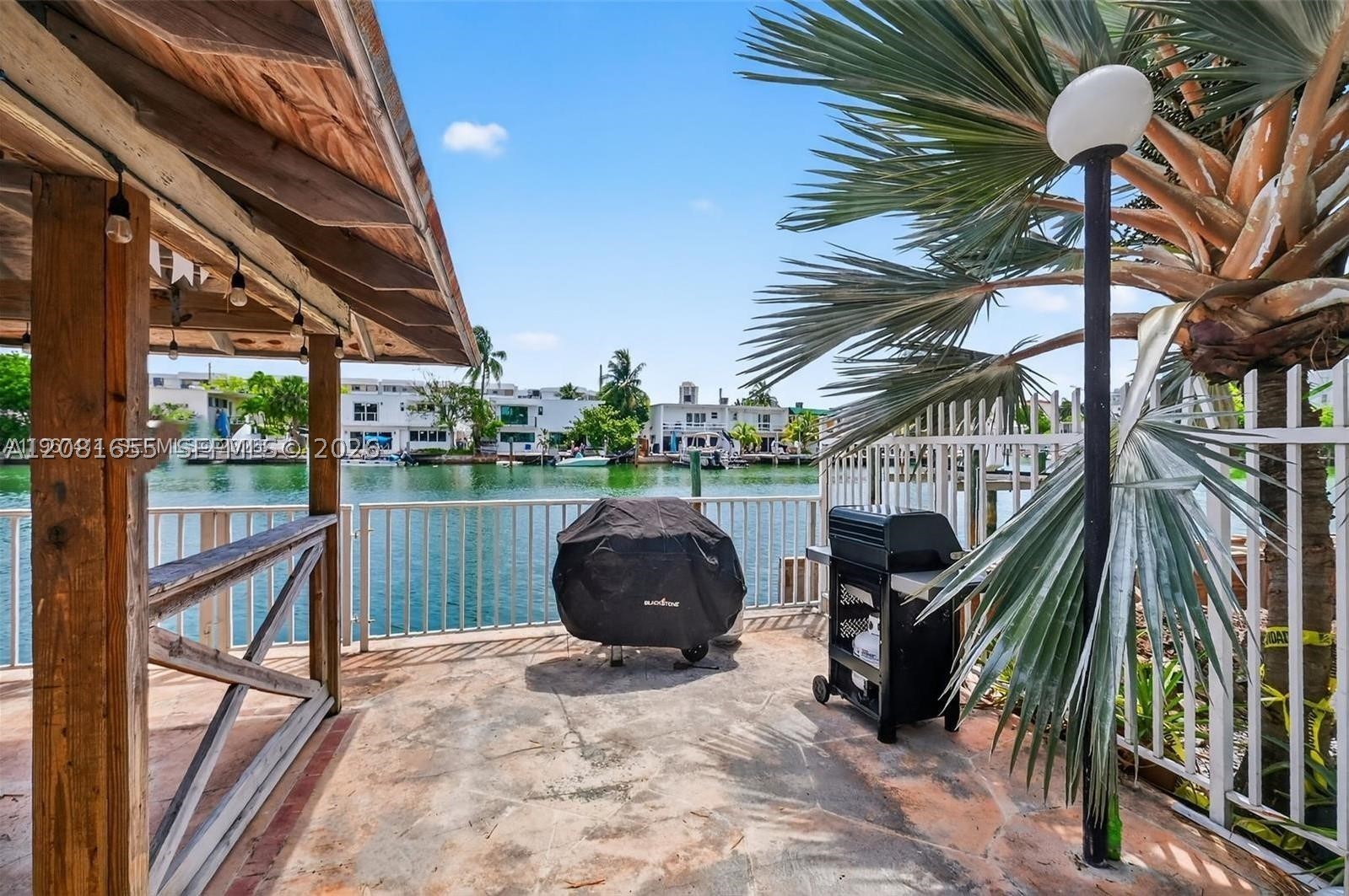 7207 Bay Dr 25 Property Photo 8