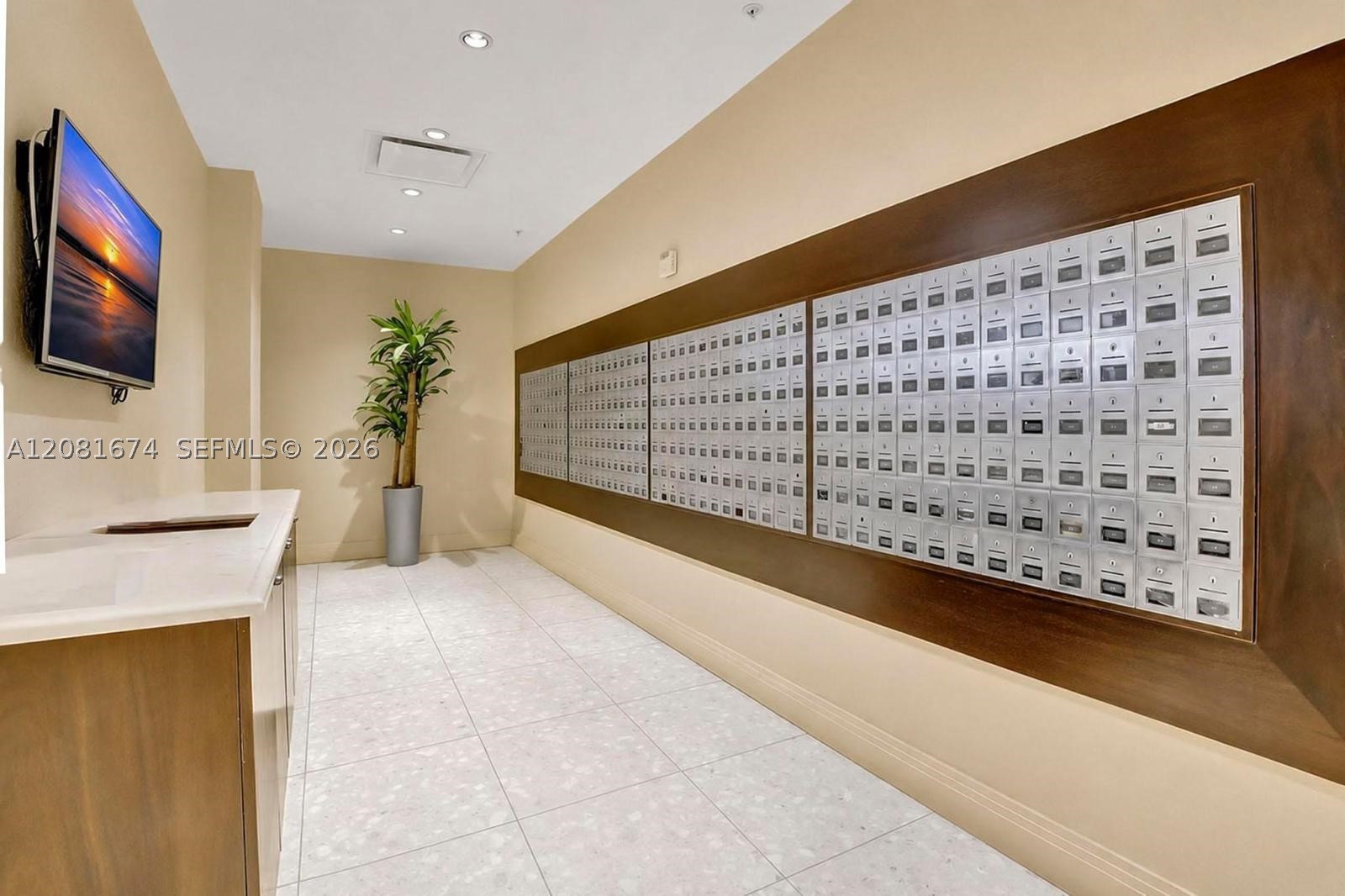 3801 S Ocean Dr 8a Property Photo 10