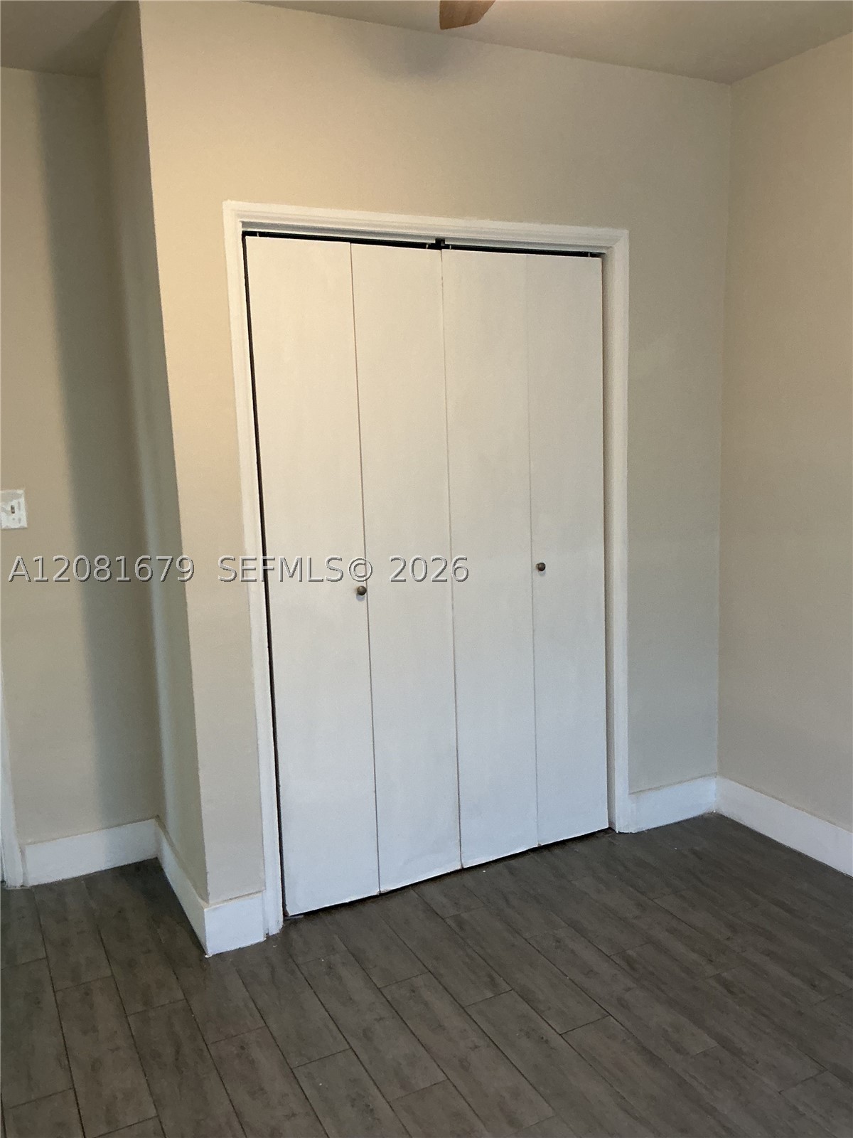 2222 Van Buren St 26 Property Photo 5