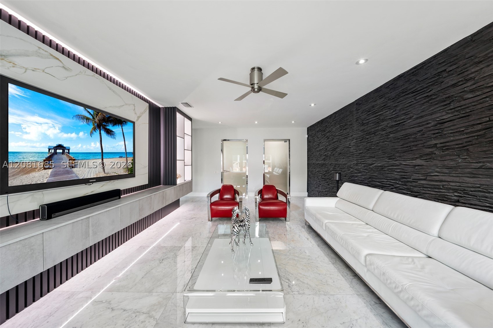 6944 Sunrise Ter Property Photo 8