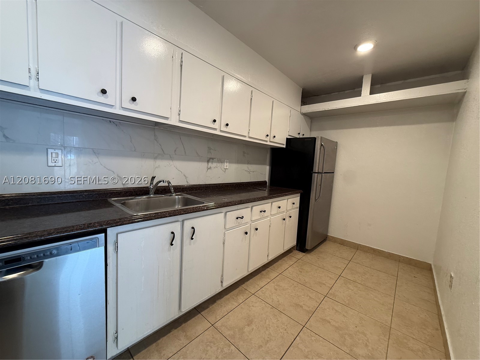 7913 Sw 104th St 105-g Property Photo 5