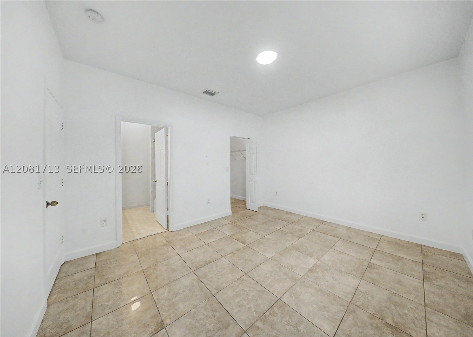 2630 Ne 3rd Dr 202 Property Photo 15