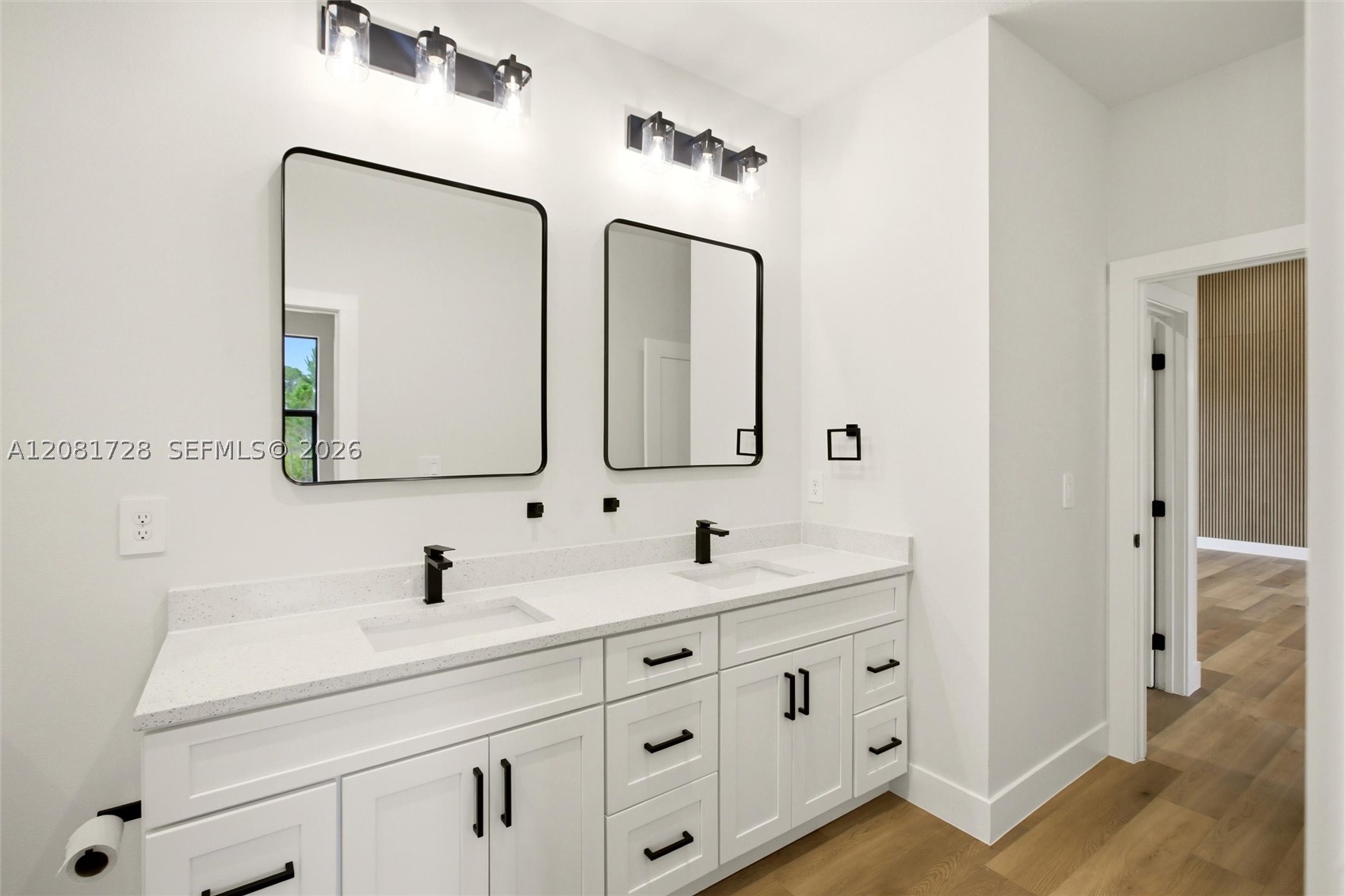 7800 Domenico St Property Photo 28