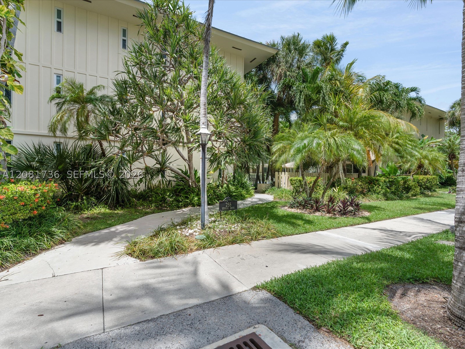 255 Sunrise Dr 307 Property Photo 3