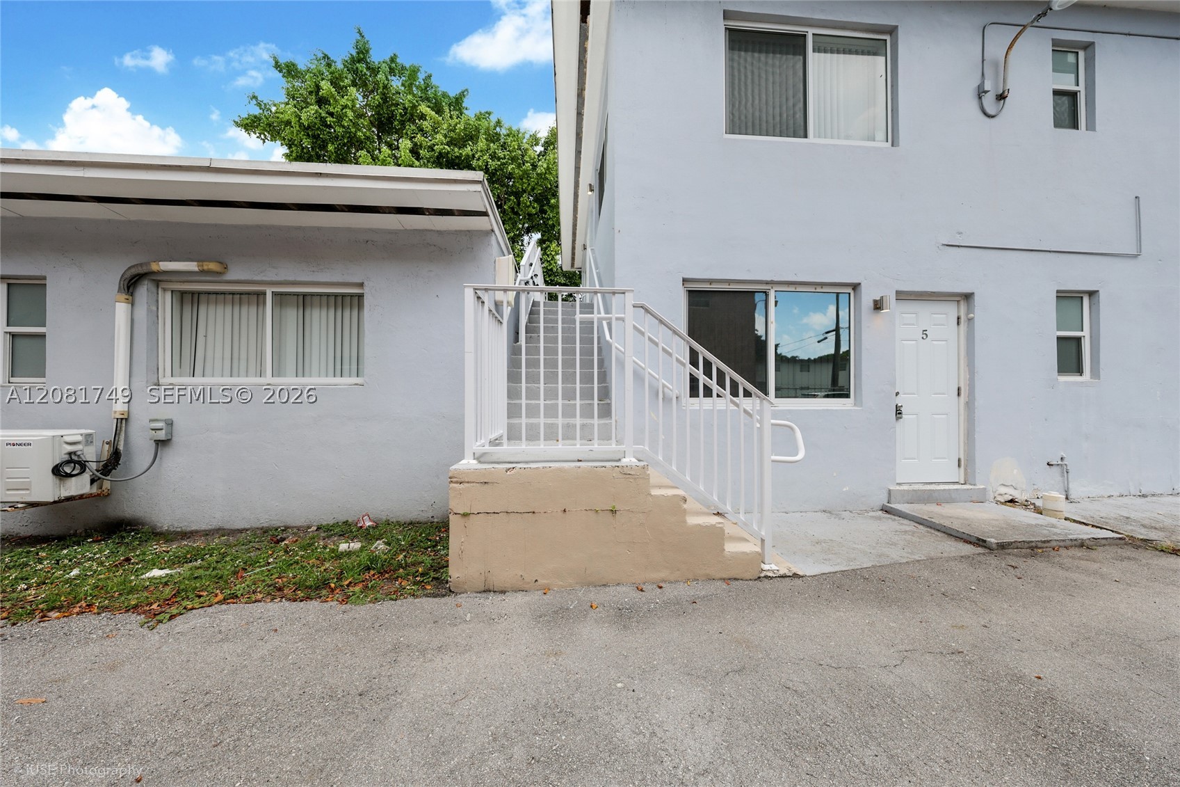 1145 NW 3rd St 3 Property Photo 1