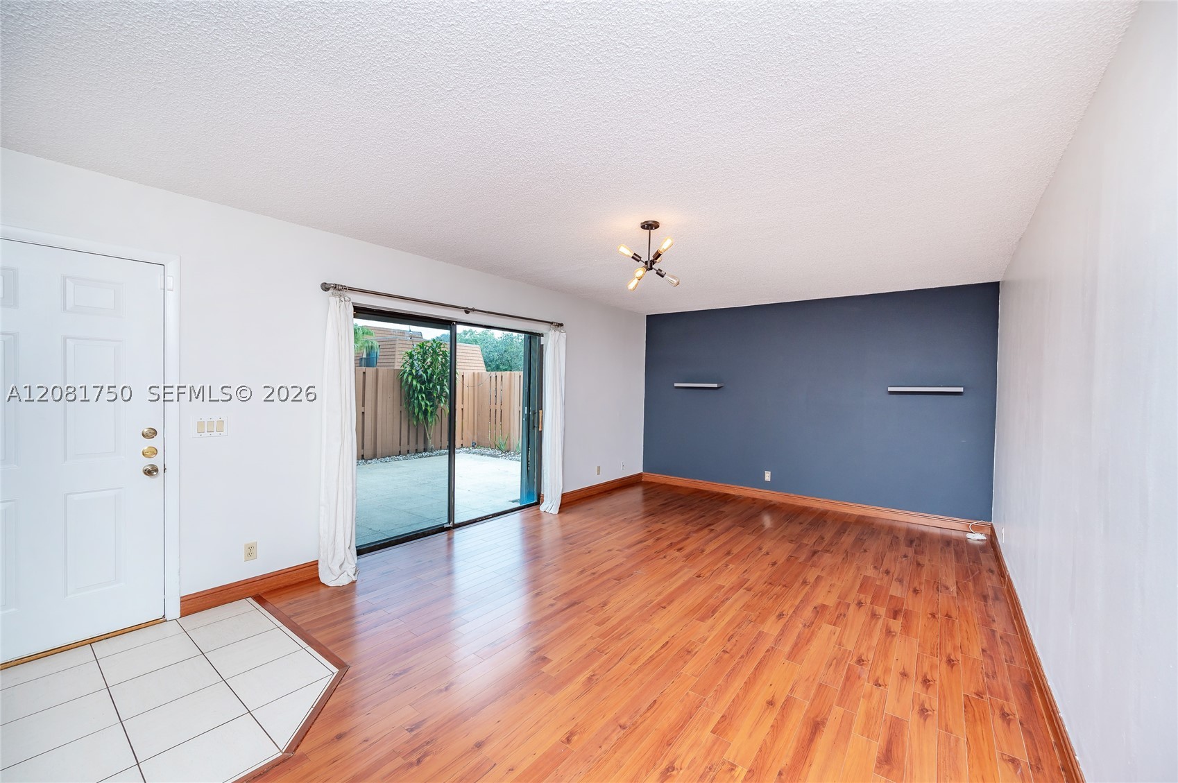 2536 Camelot Ct 2536 Property Photo 11