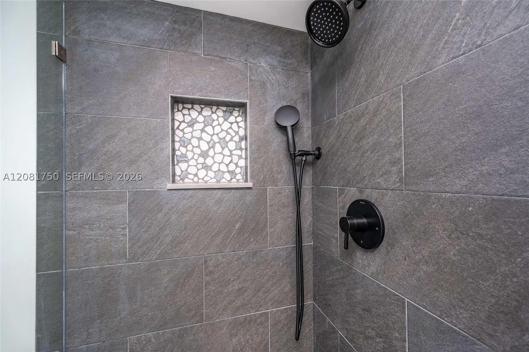 2536 Camelot Ct 2536 Property Photo 15