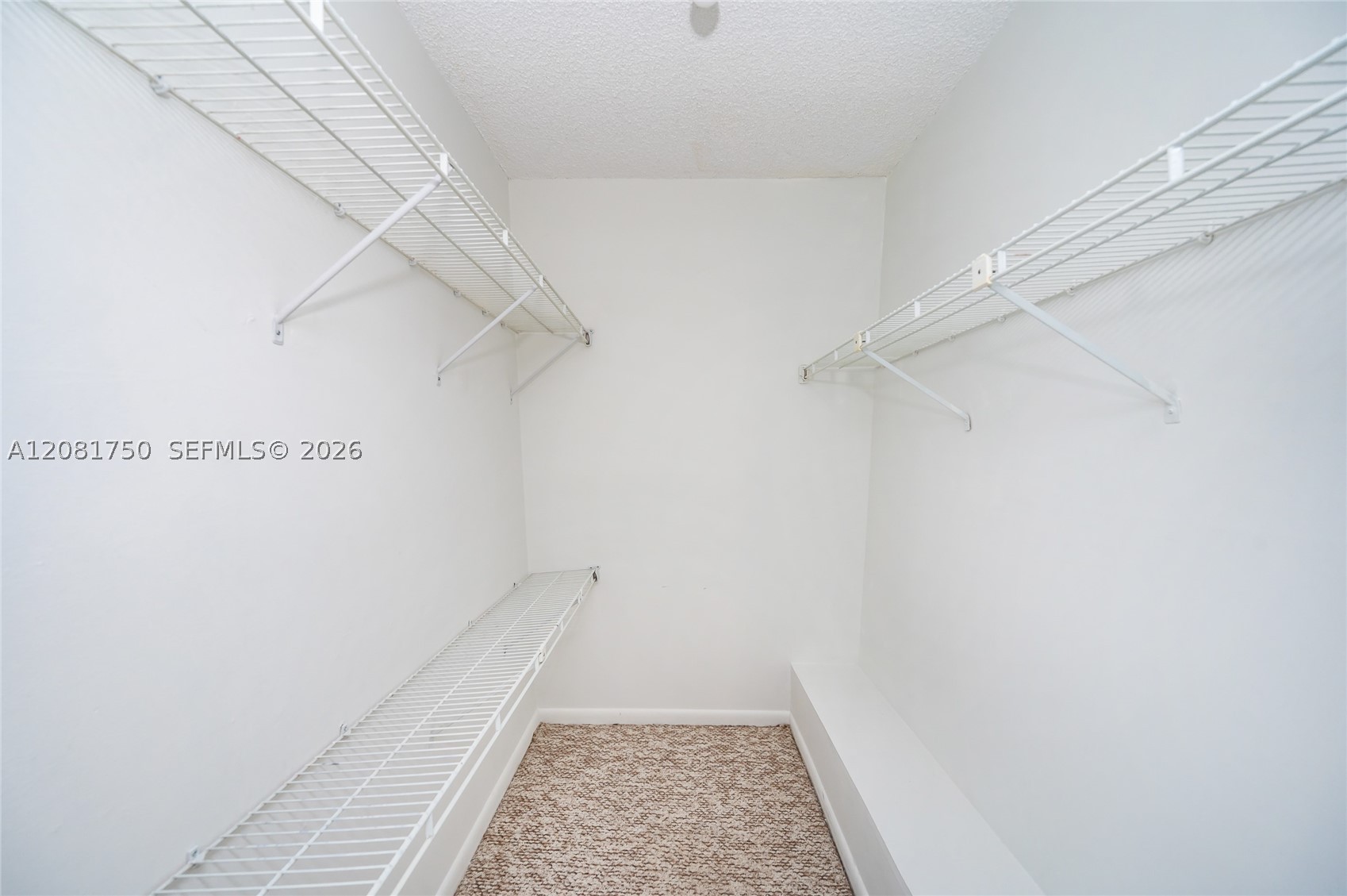 2536 Camelot Ct 2536 Property Photo 17
