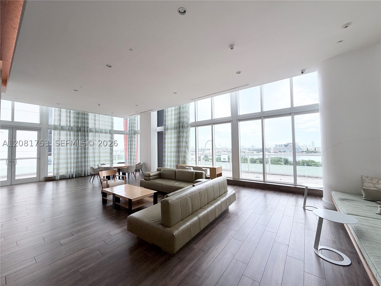 50 Biscayne Blvd 3211 Property Photo 21