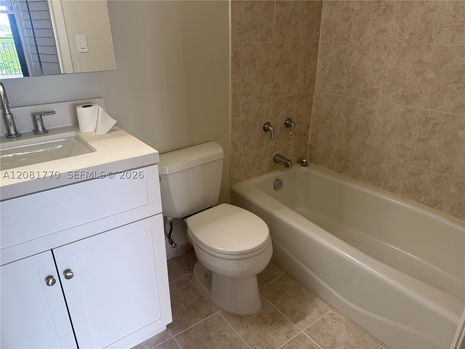 540 Brickell Key Dr 726 Property Photo 16