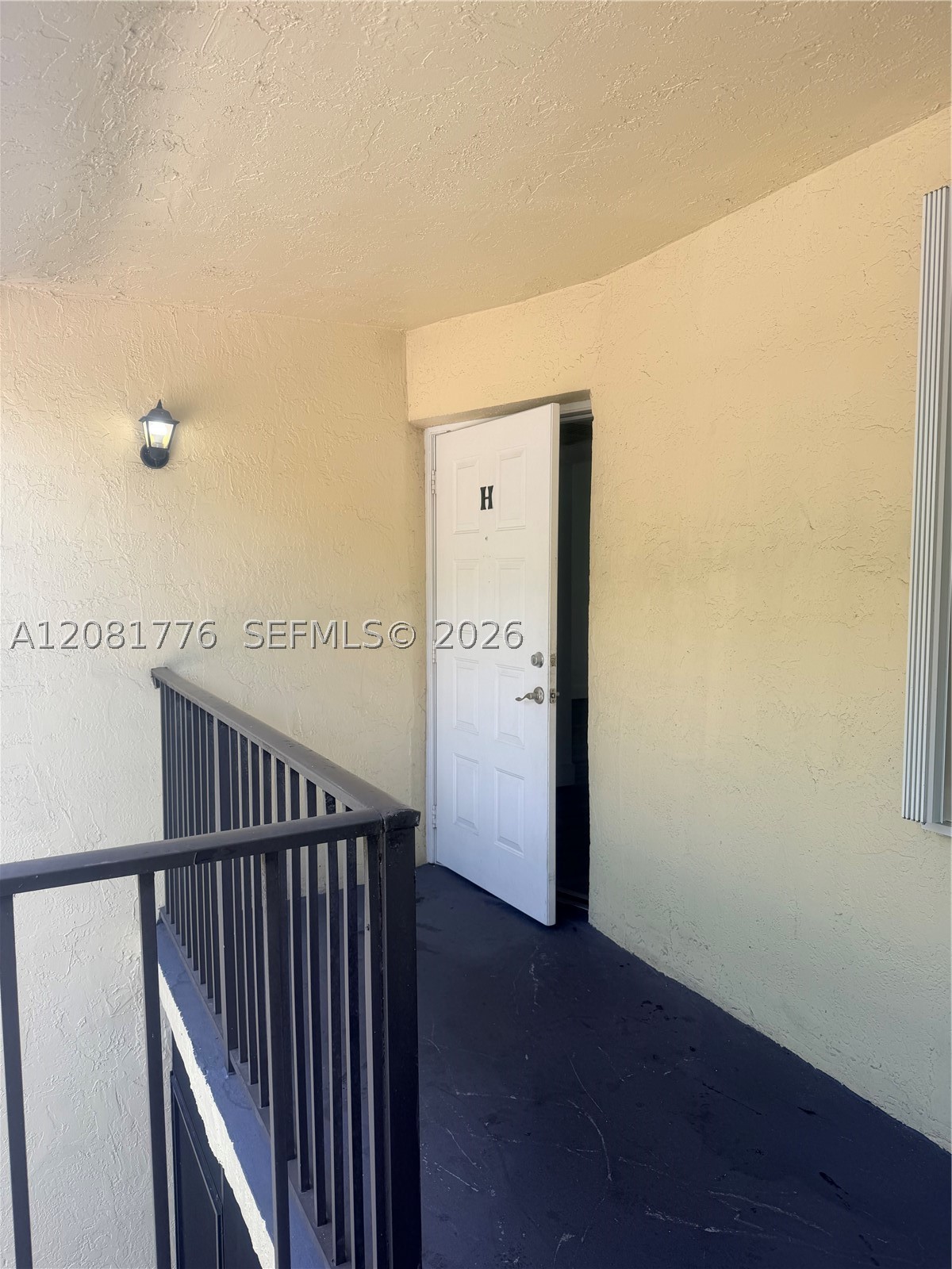 950 Constitution Dr 950h Property Photo 2