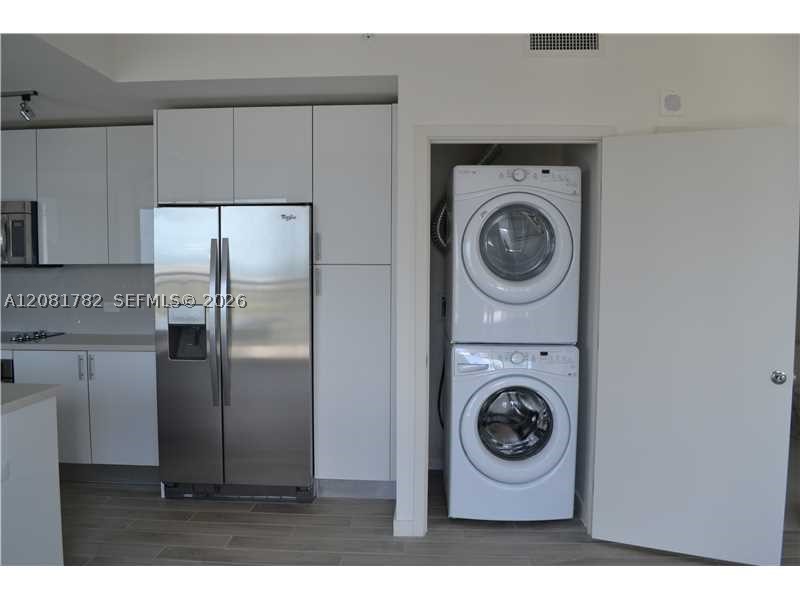 999 Sw 1 Av 2503 Property Photo 10