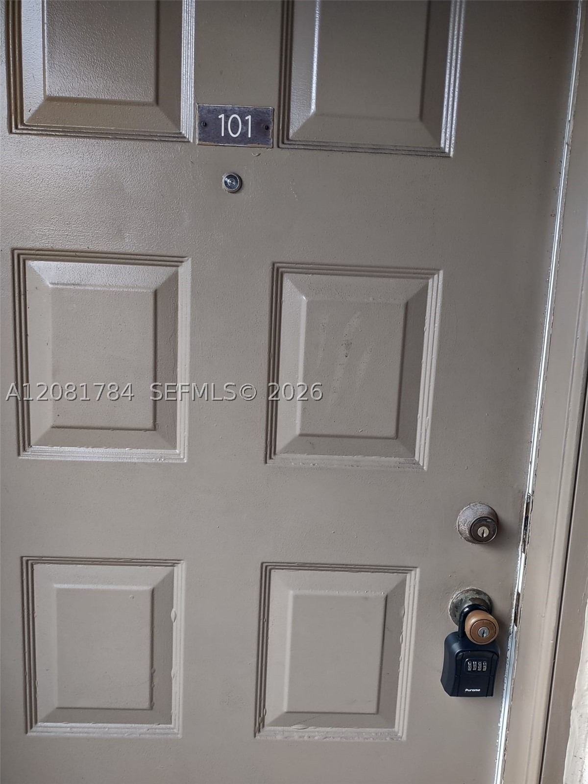 104 Gardens Dr 101 Property Photo 1