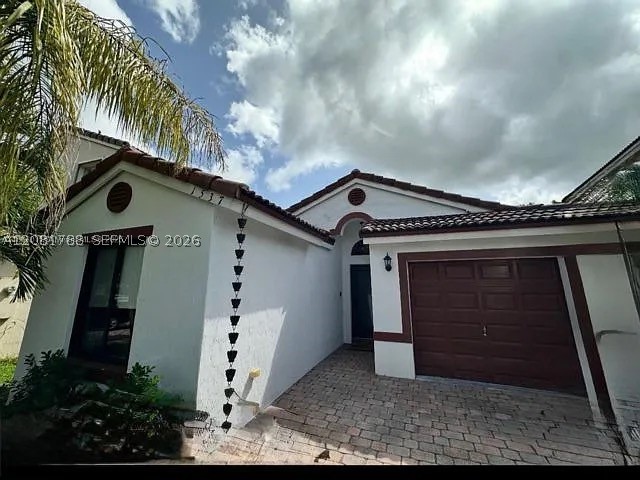 1537 SE 20th Ter 1 Property Photo 1