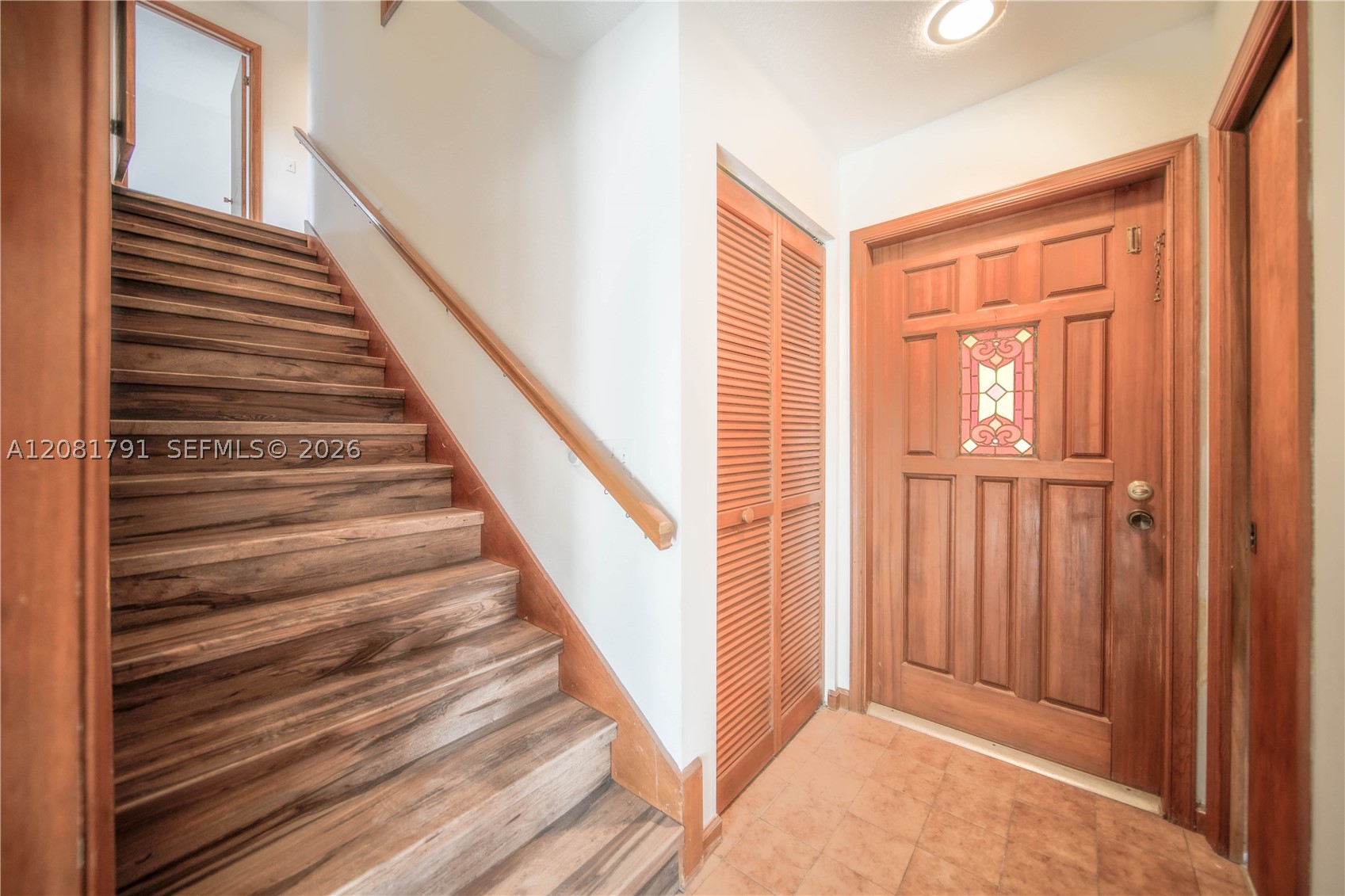 576 Marshall Rd Property Photo 2
