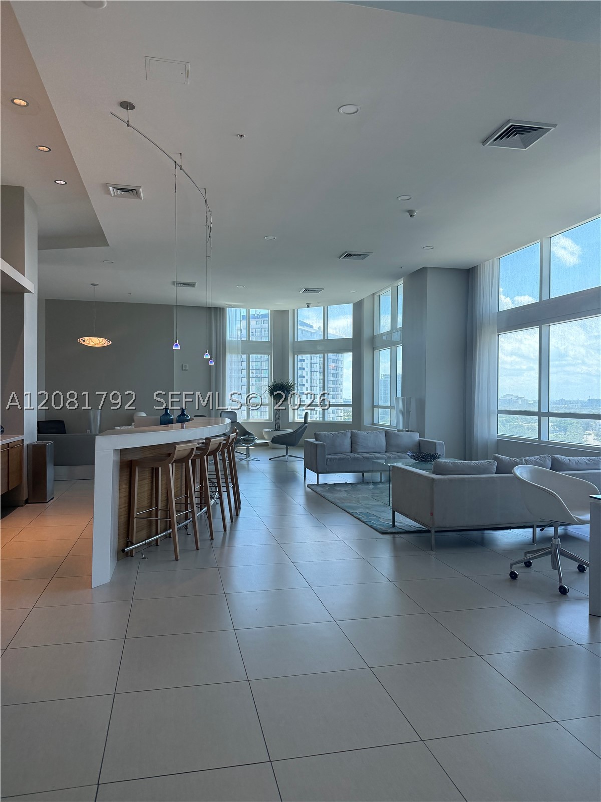 1900 N Bayshore Dr 1517 Property Photo 7