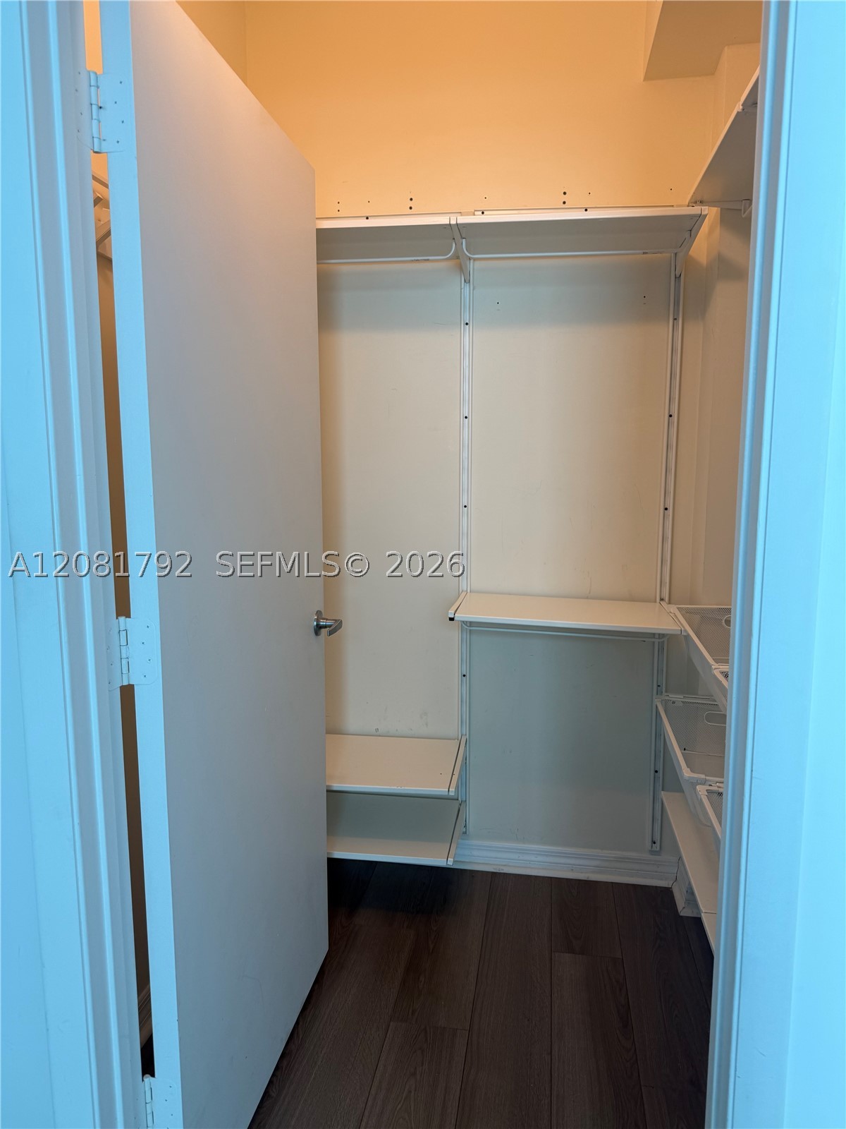 1900 N Bayshore Dr 1517 Property Photo 10