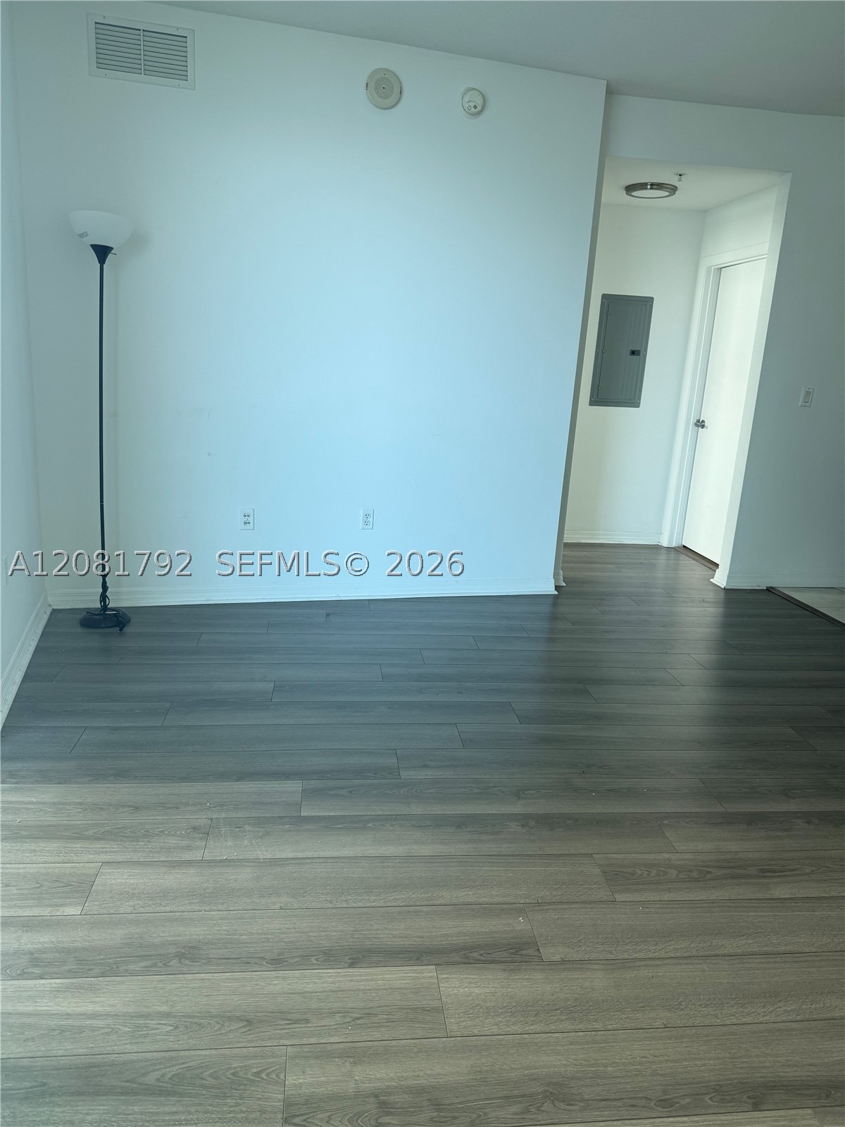 1900 N Bayshore Dr 1517 Property Photo 14
