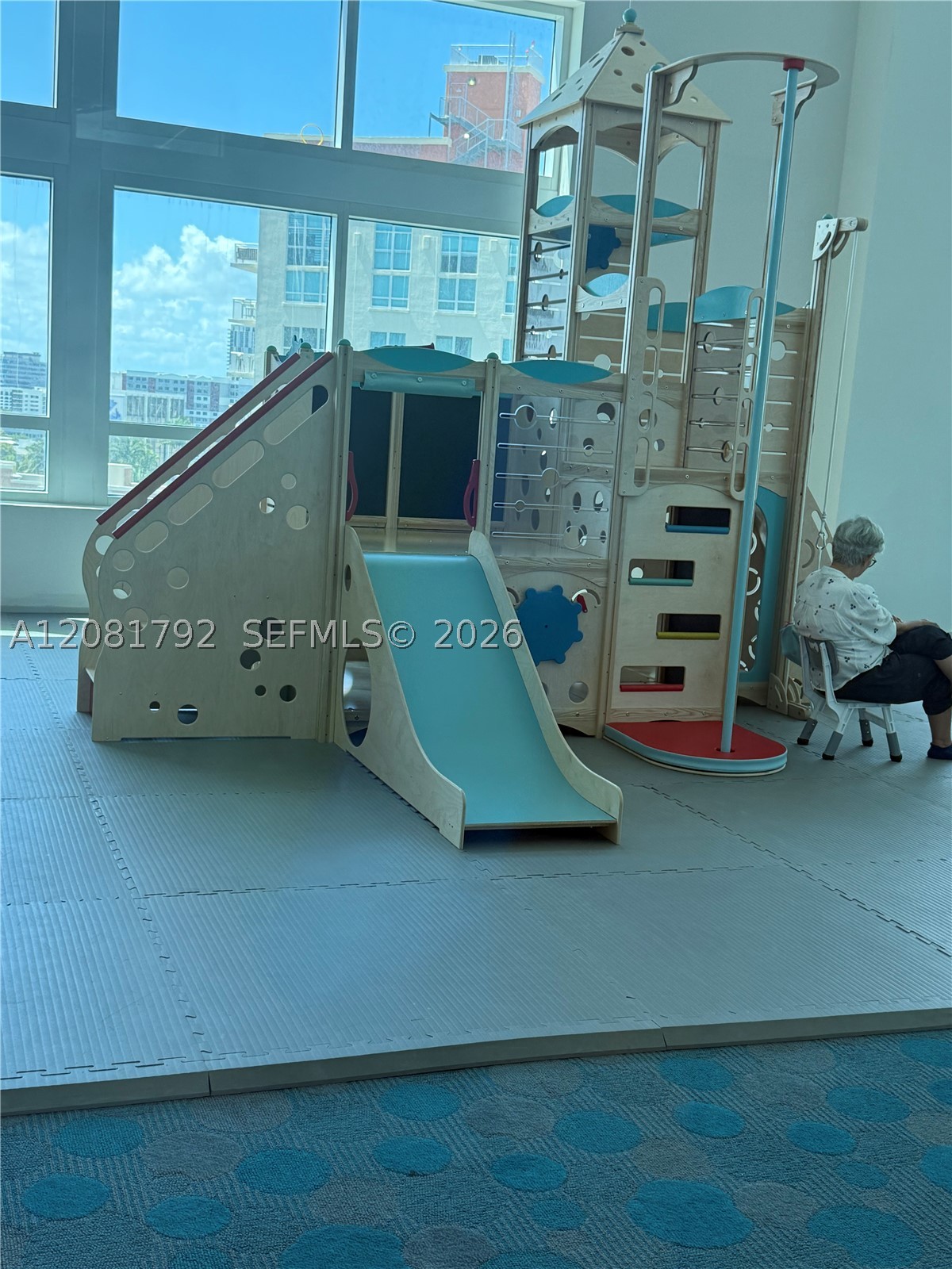 1900 N Bayshore Dr 1517 Property Photo 15