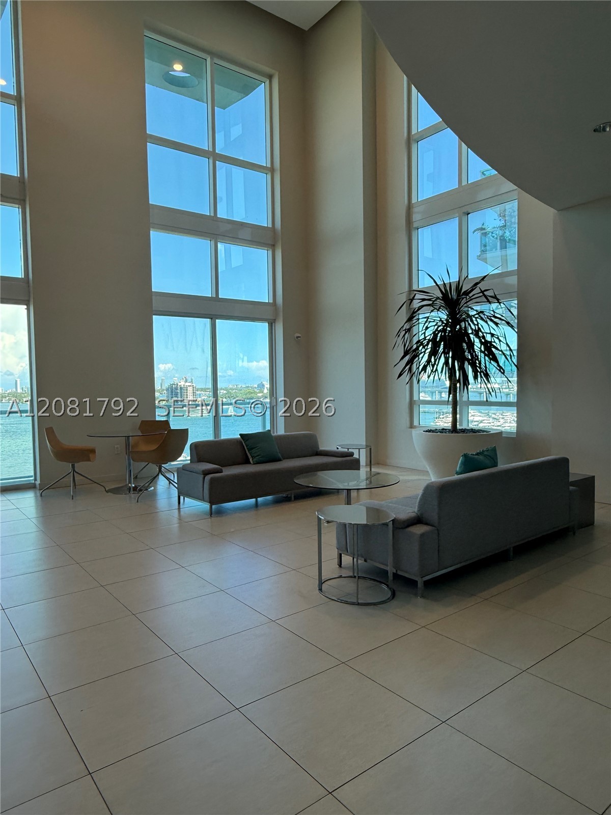 1900 N Bayshore Dr 1517 Property Photo 17