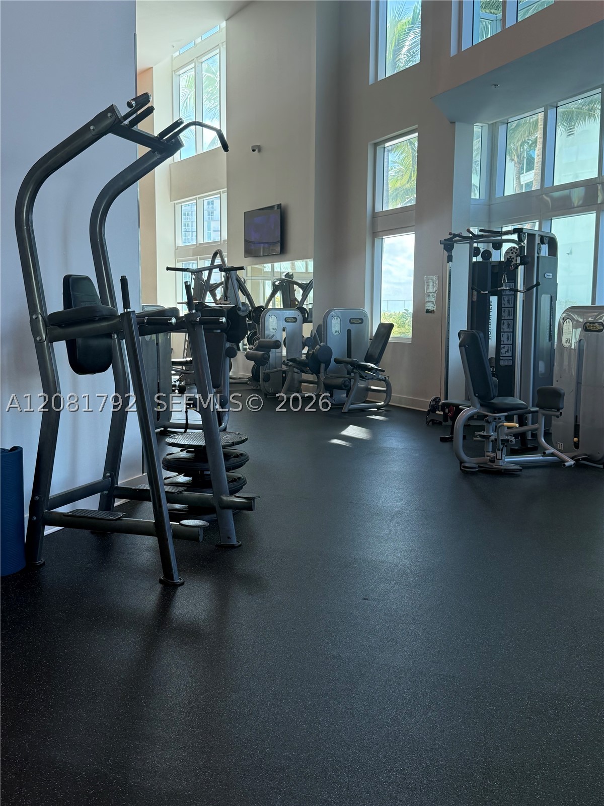 1900 N Bayshore Dr 1517 Property Photo 19