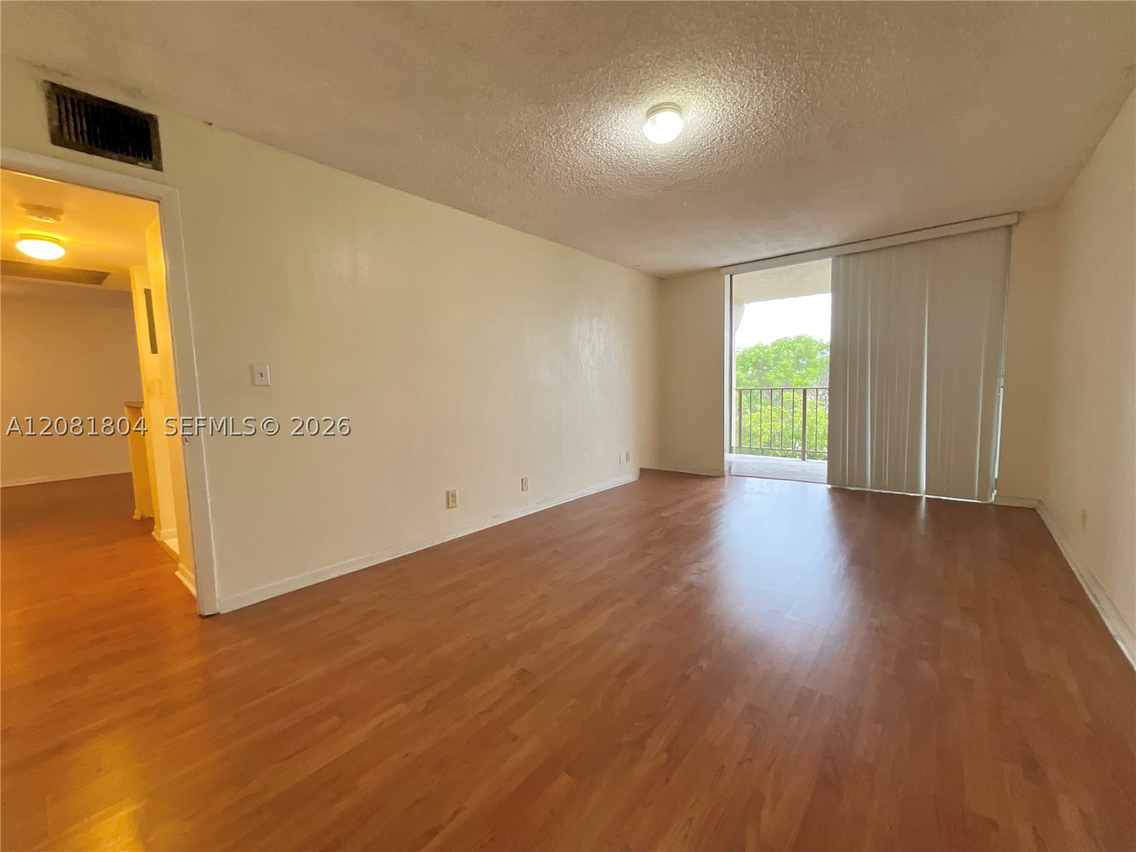 2101 Atlantic Shores Blvd 507 Property Photo 15
