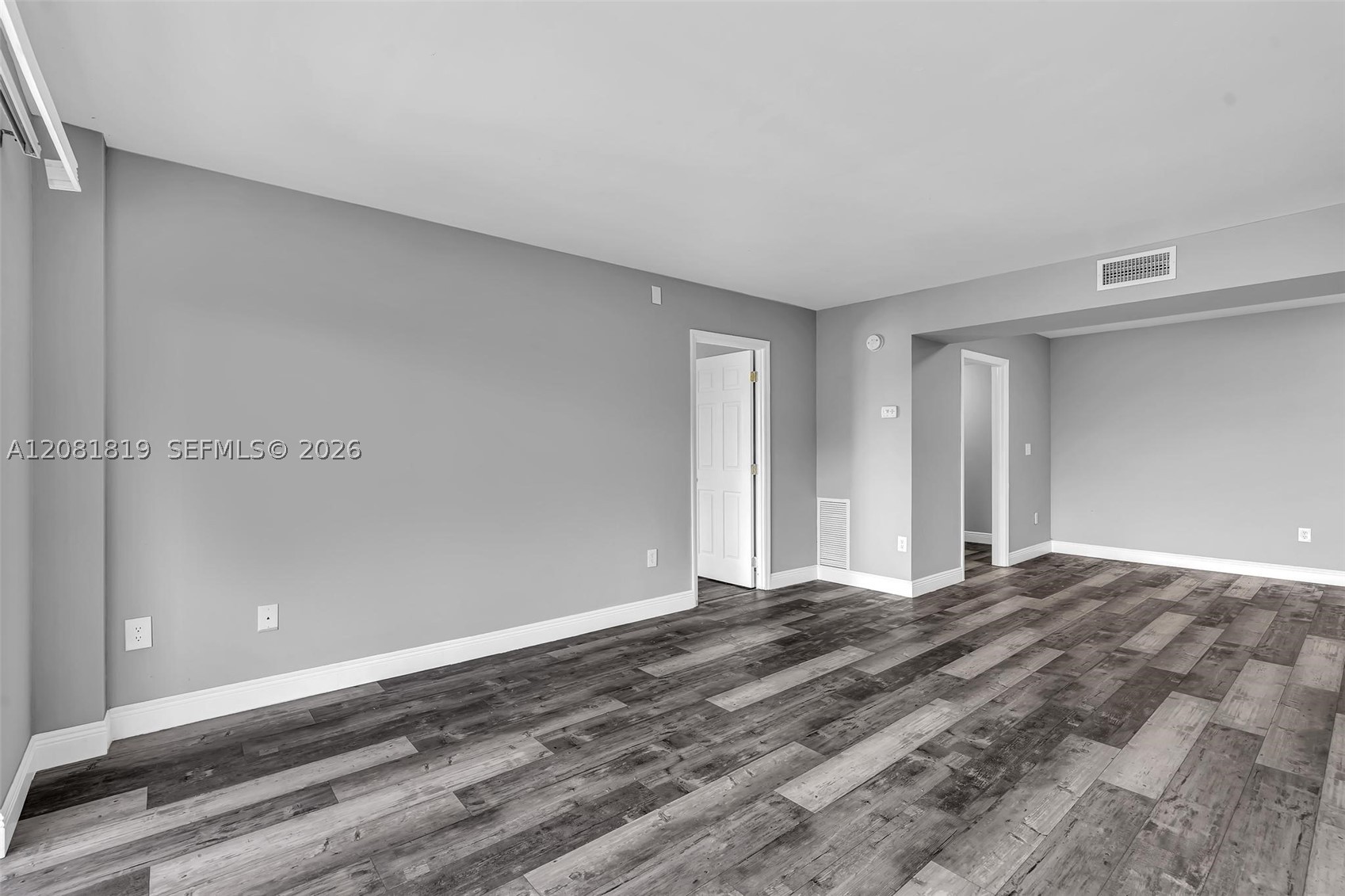 4158 Inverrary Dr 503 Property Photo 5