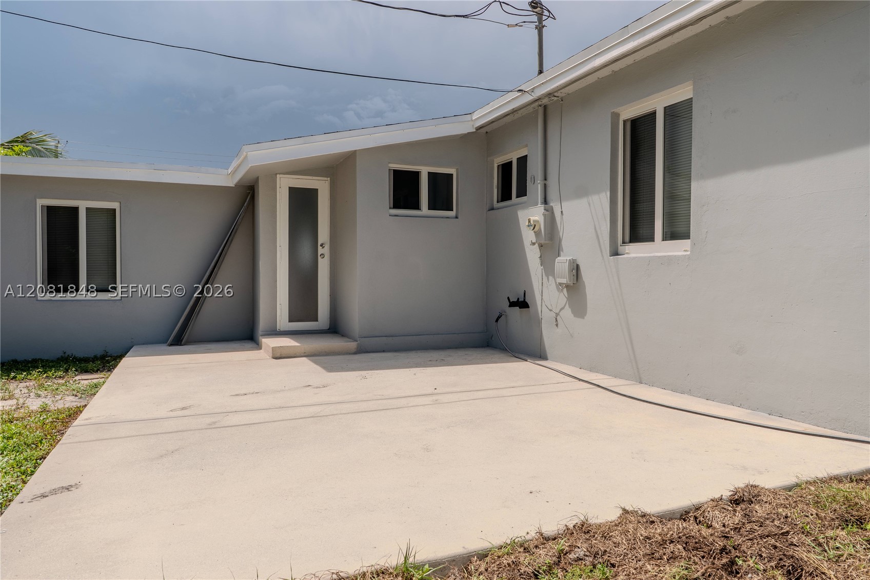 726 56th St Property Photo 3
