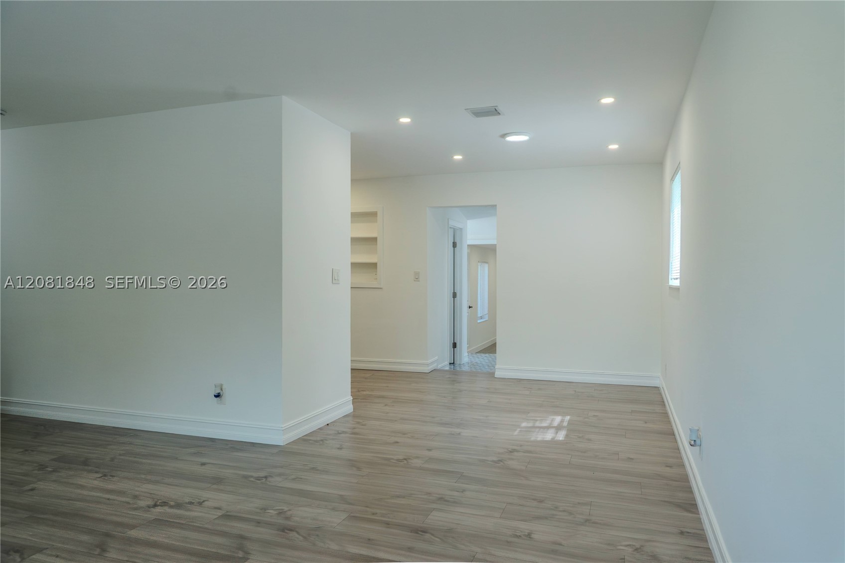 726 56th St Property Photo 7